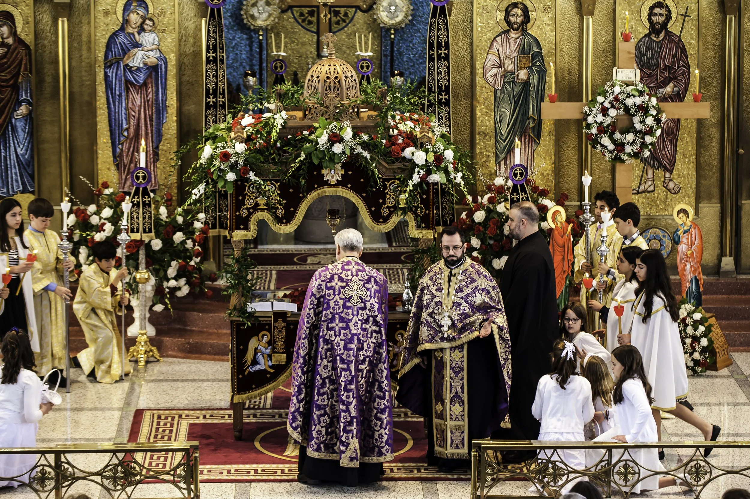 20220422Lamentations-Epitaphios Service-114.JPG