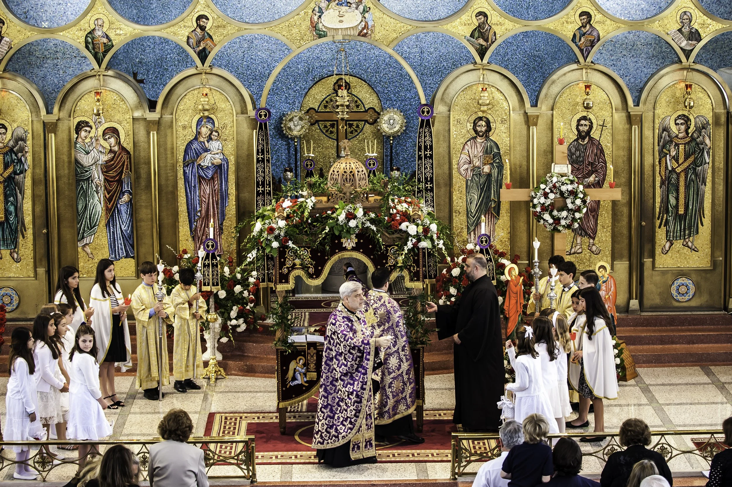 20220422Lamentations-Epitaphios Service-116.JPG