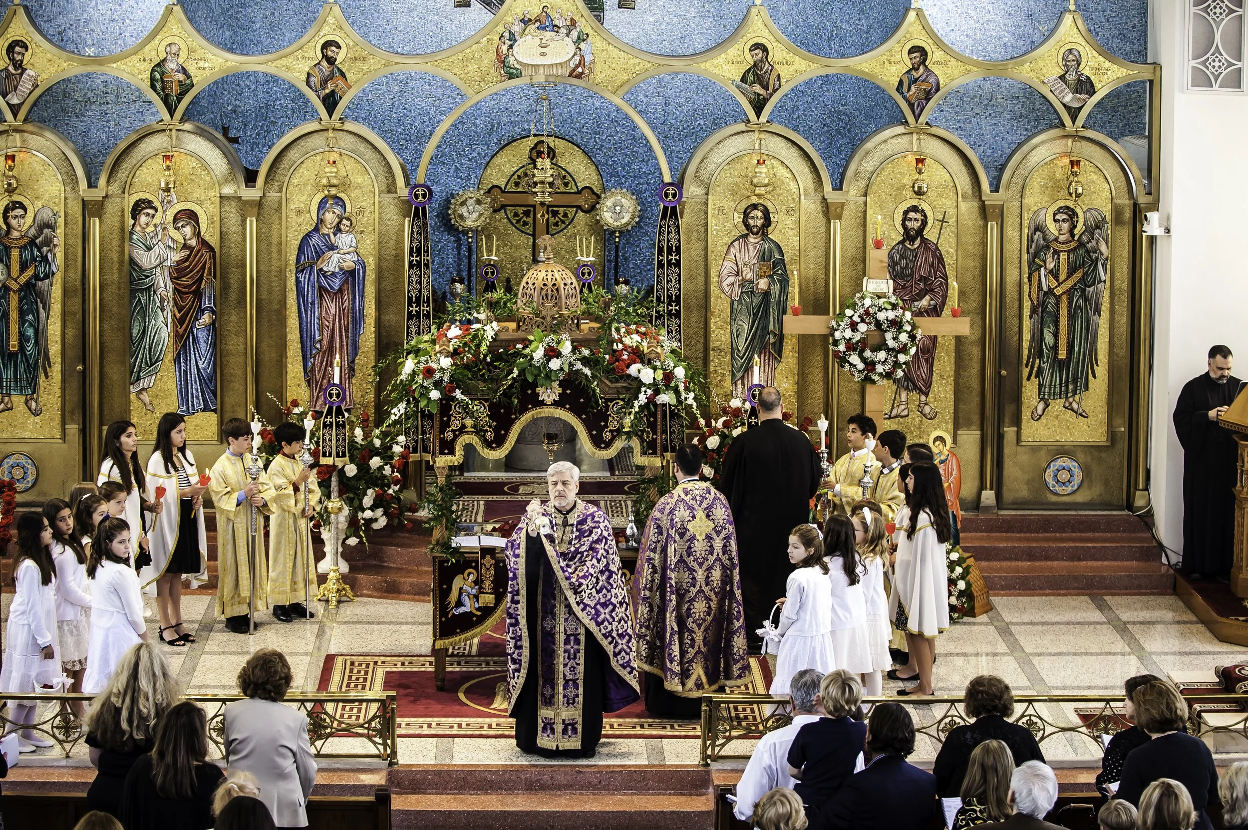 20220422Lamentations-Epitaphios Service-119.JPG