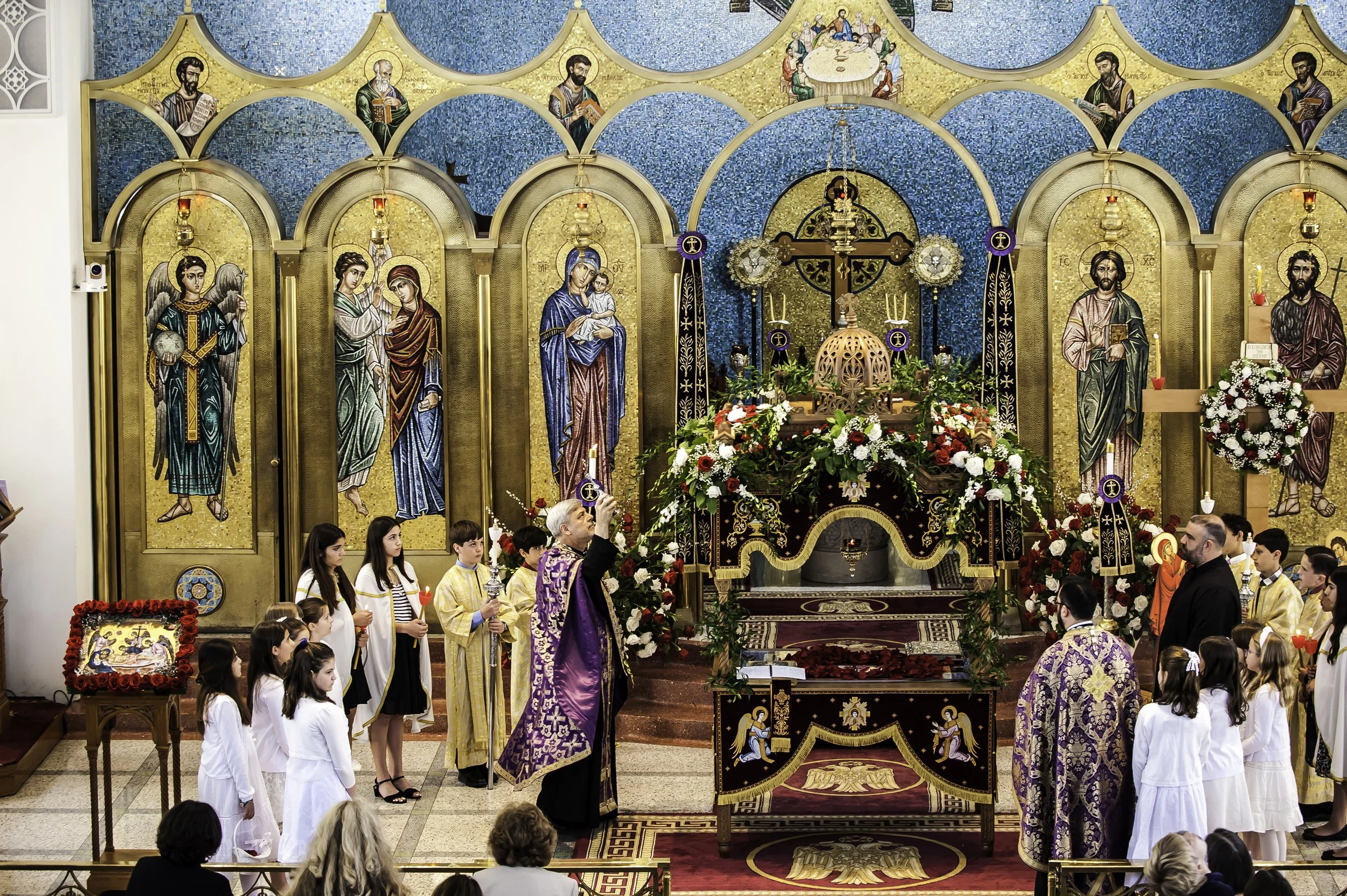 20220422Lamentations-Epitaphios Service-126.JPG