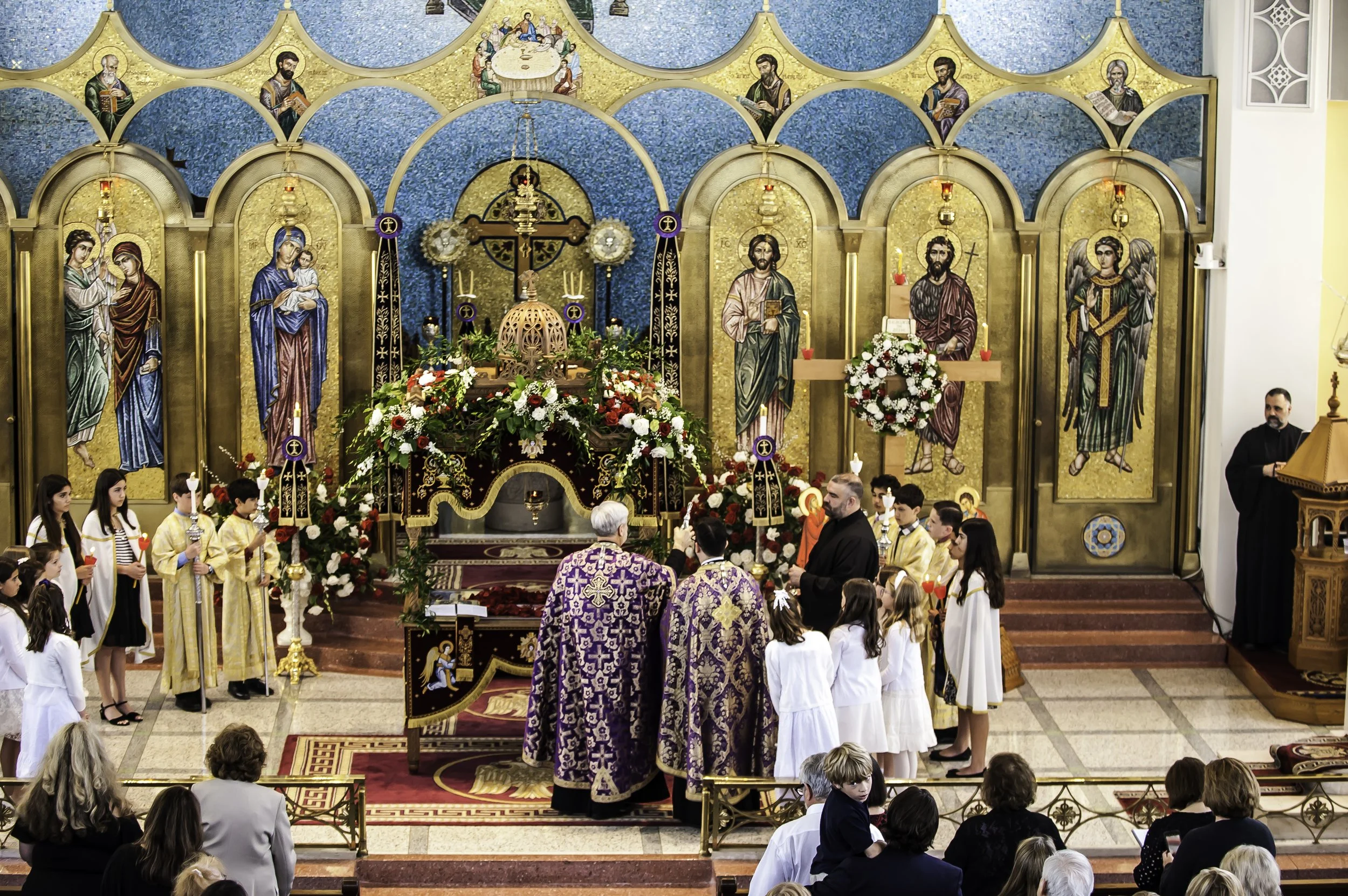 20220422Lamentations-Epitaphios Service-128.JPG