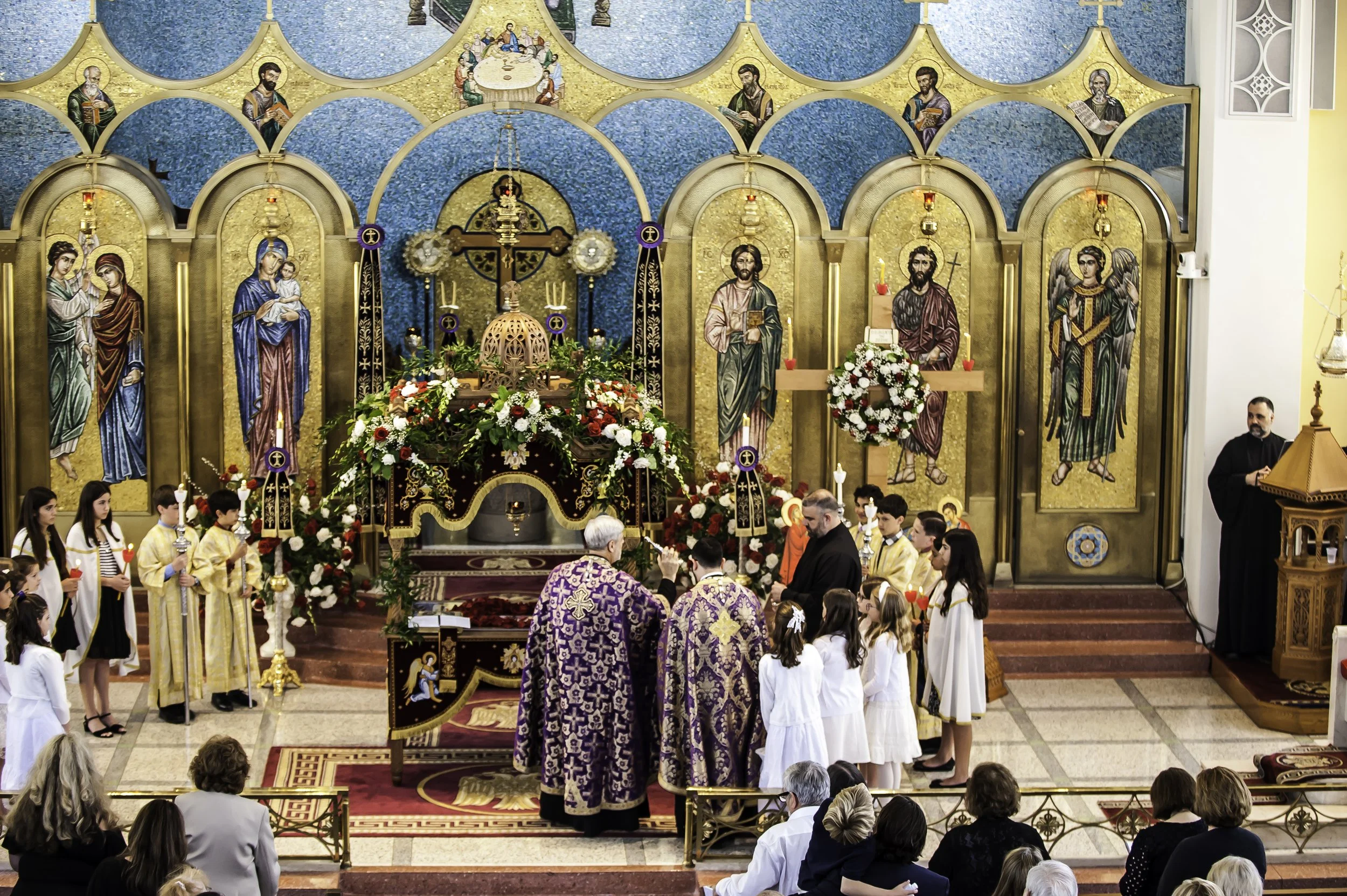 20220422Lamentations-Epitaphios Service-129.JPG