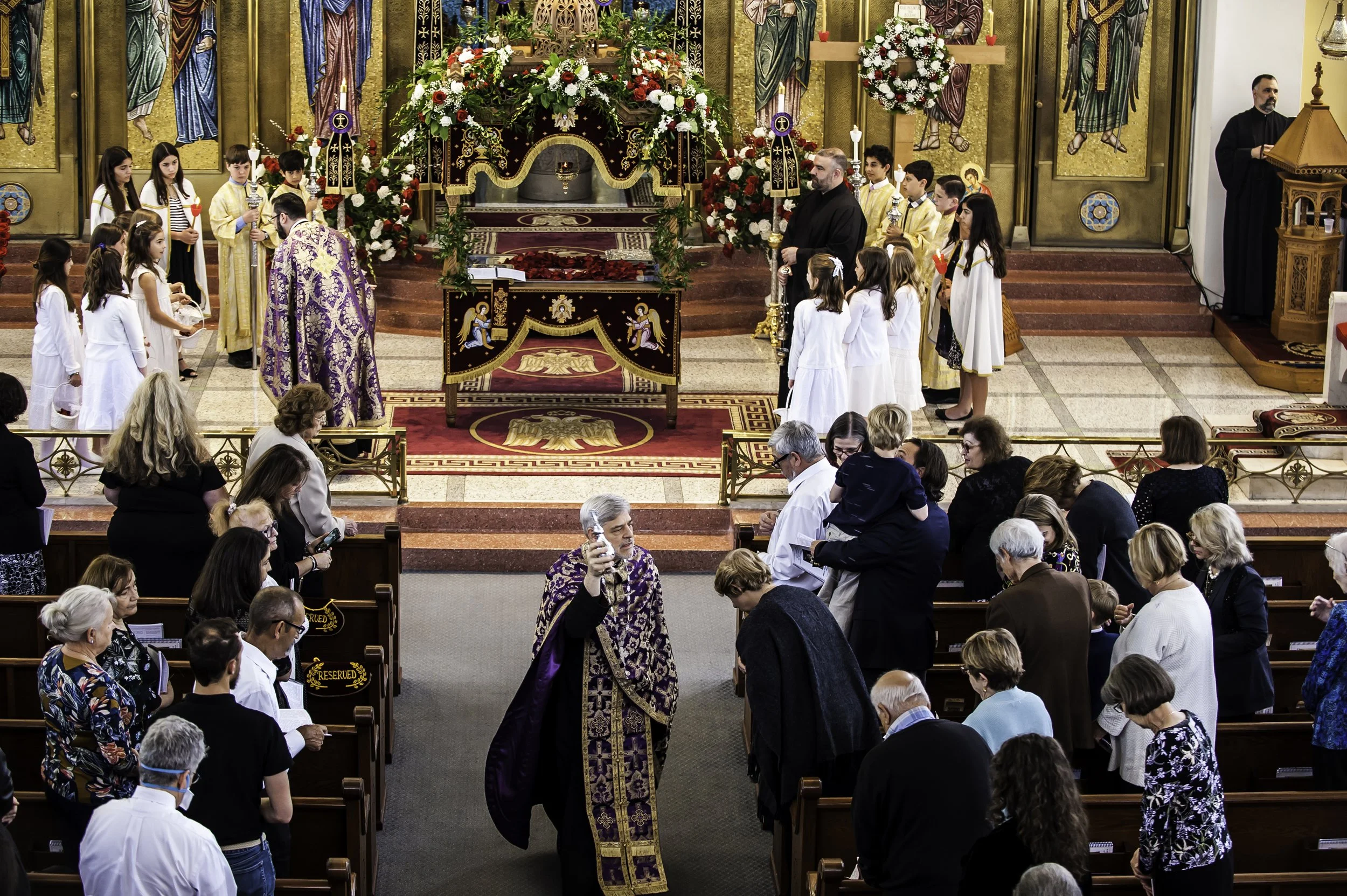 20220422Lamentations-Epitaphios Service-139.JPG