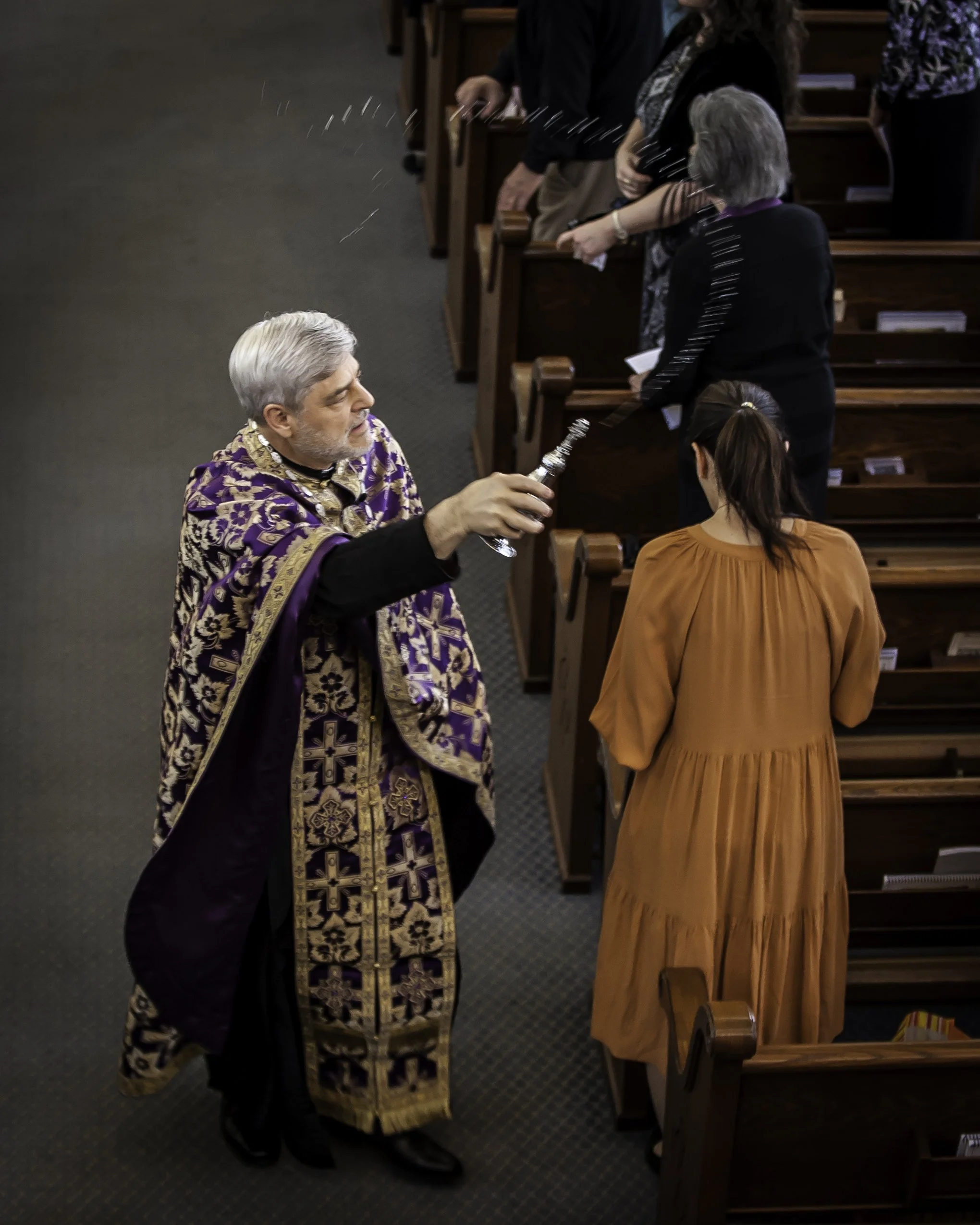 20220422Lamentations-Epitaphios Service-142.JPG