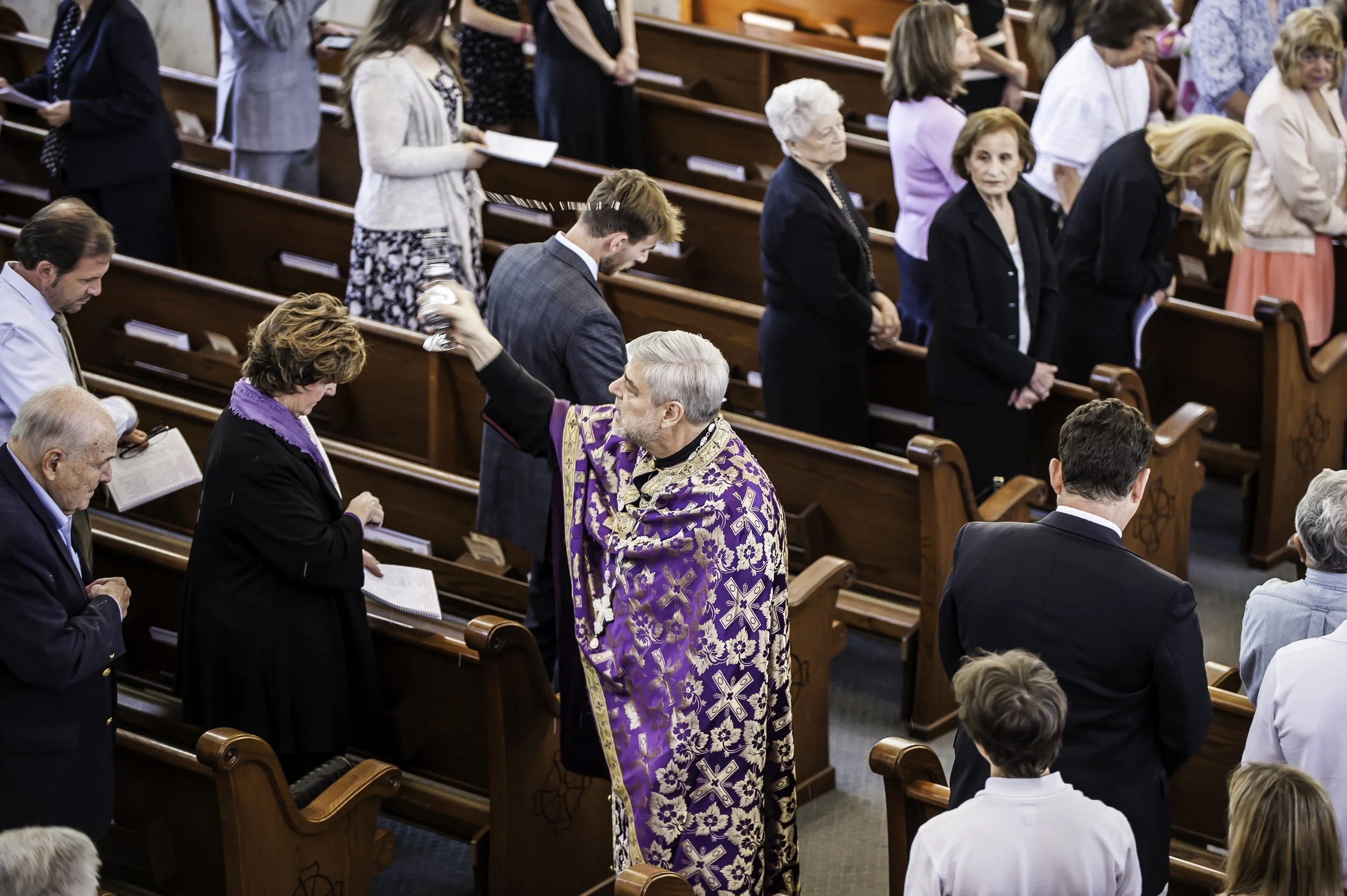 20220422Lamentations-Epitaphios Service-153.JPG