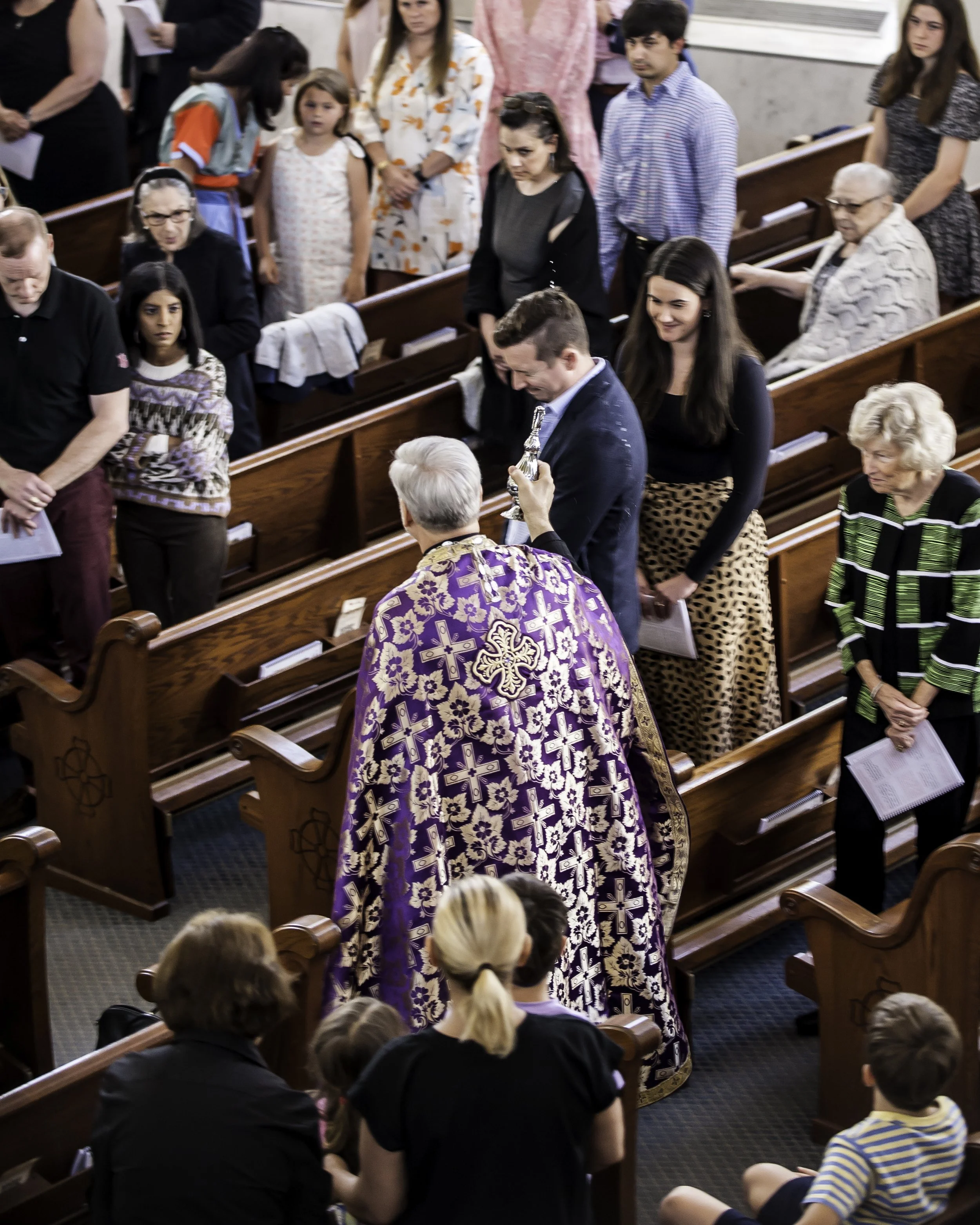 20220422Lamentations-Epitaphios Service-155.JPG