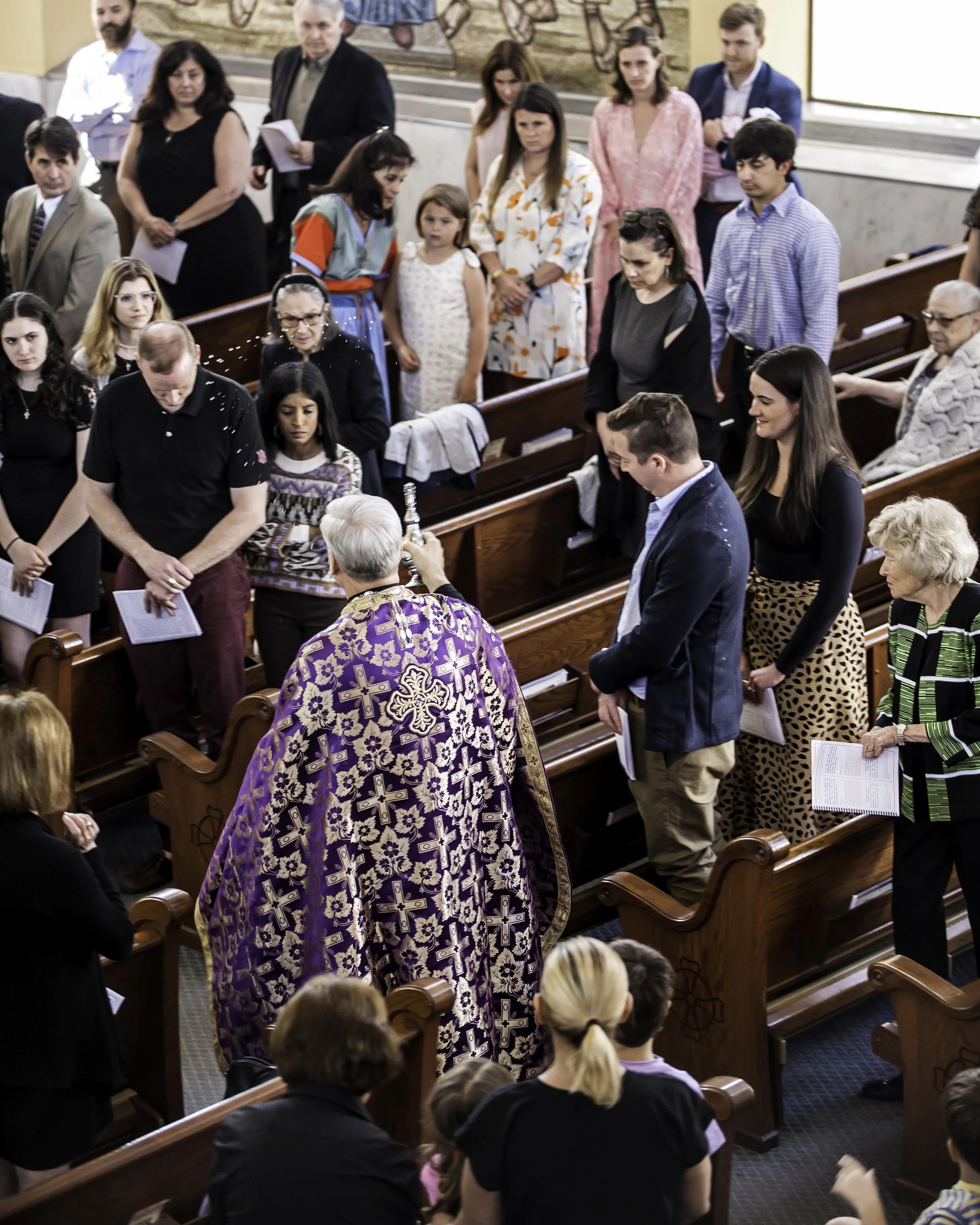 20220422Lamentations-Epitaphios Service-156.JPG