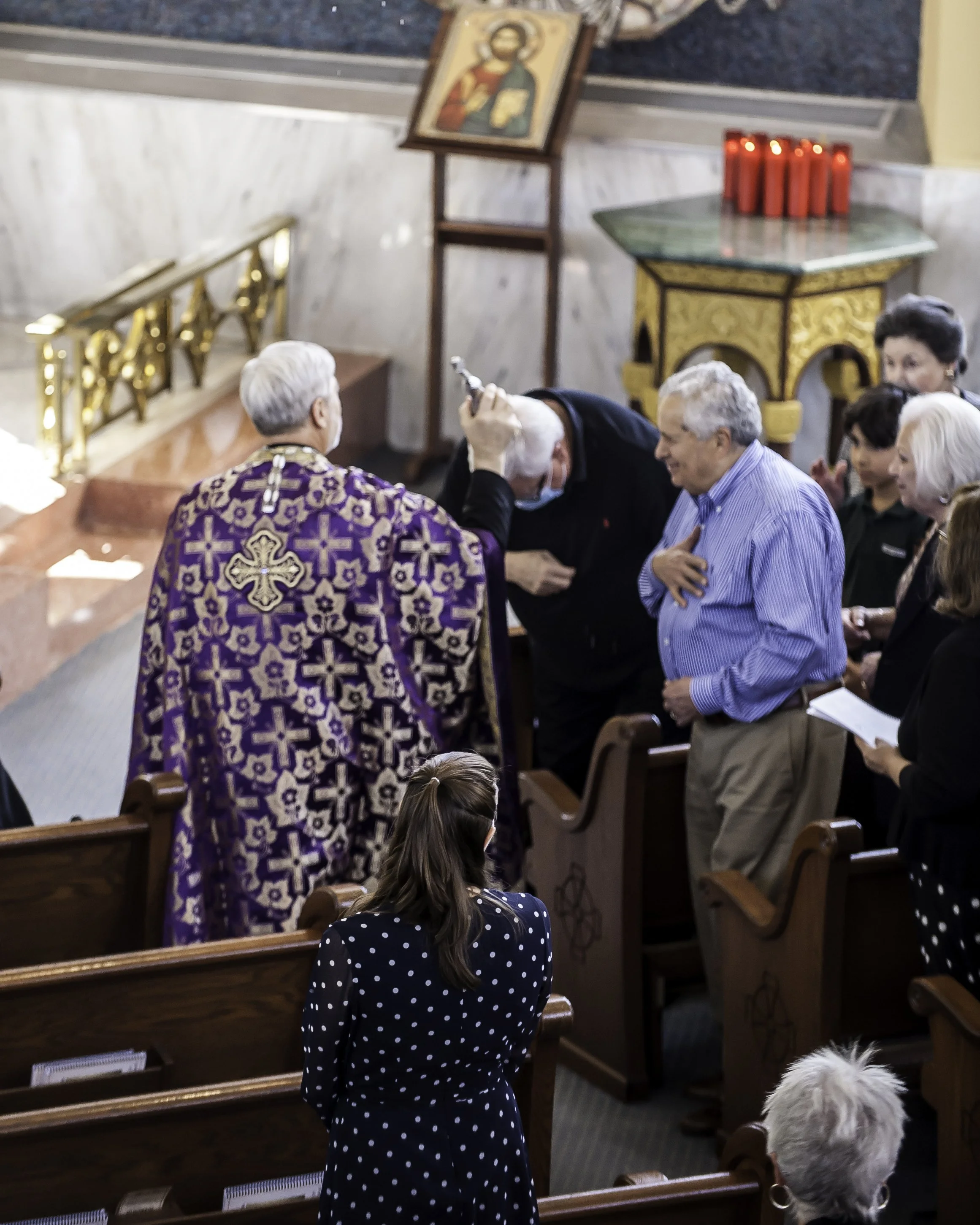 20220422Lamentations-Epitaphios Service-164.JPG