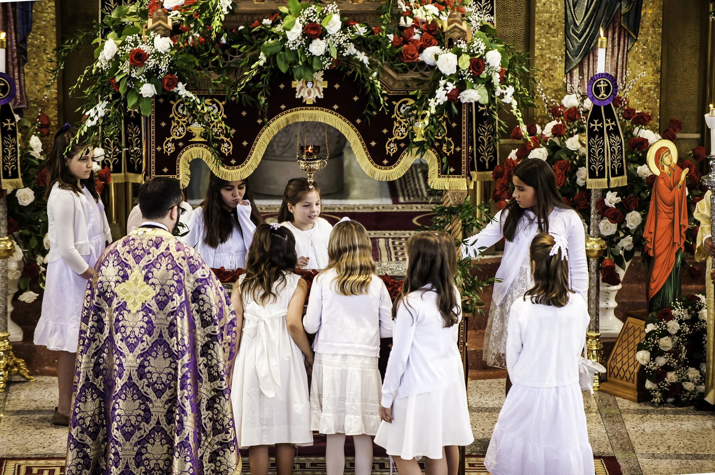 20220422Lamentations-Epitaphios Service-169.JPG