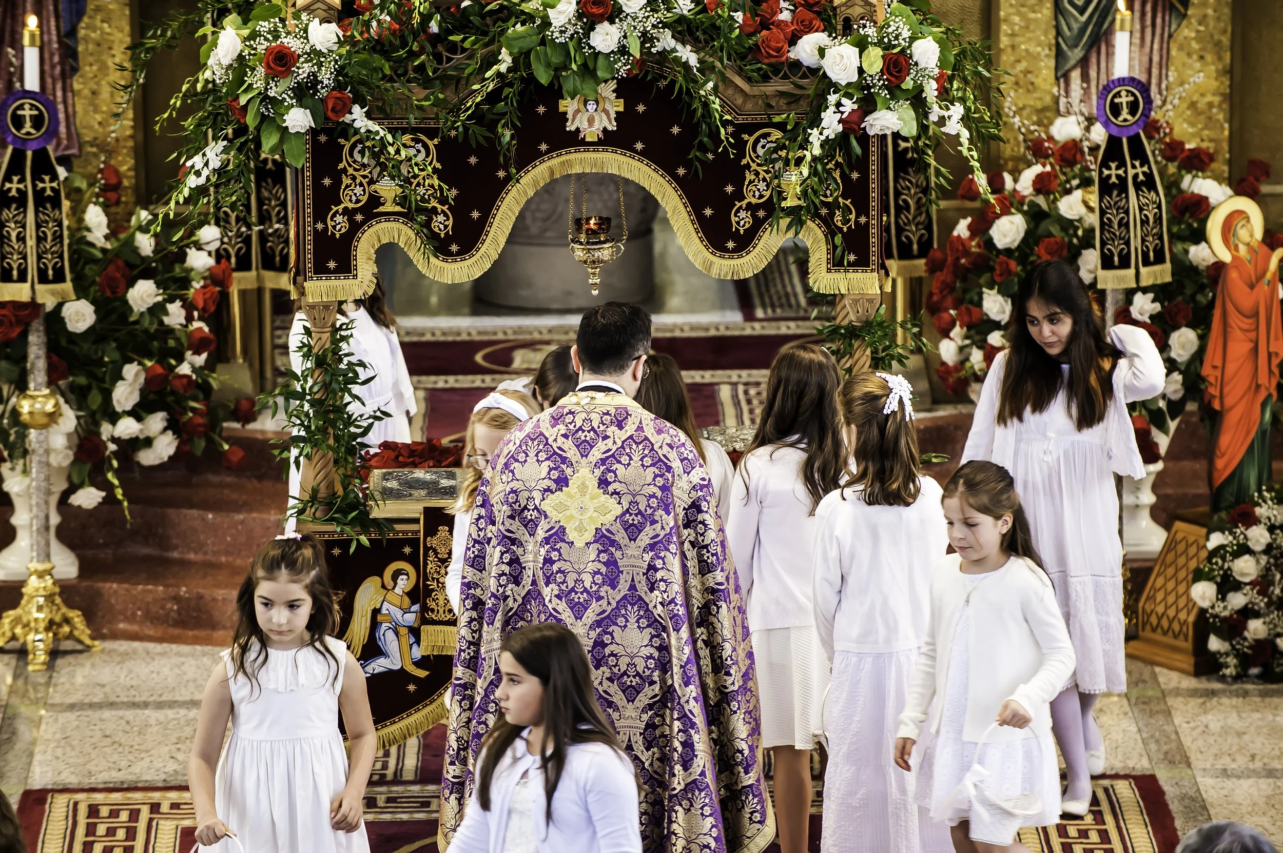 20220422Lamentations-Epitaphios Service-171.JPG