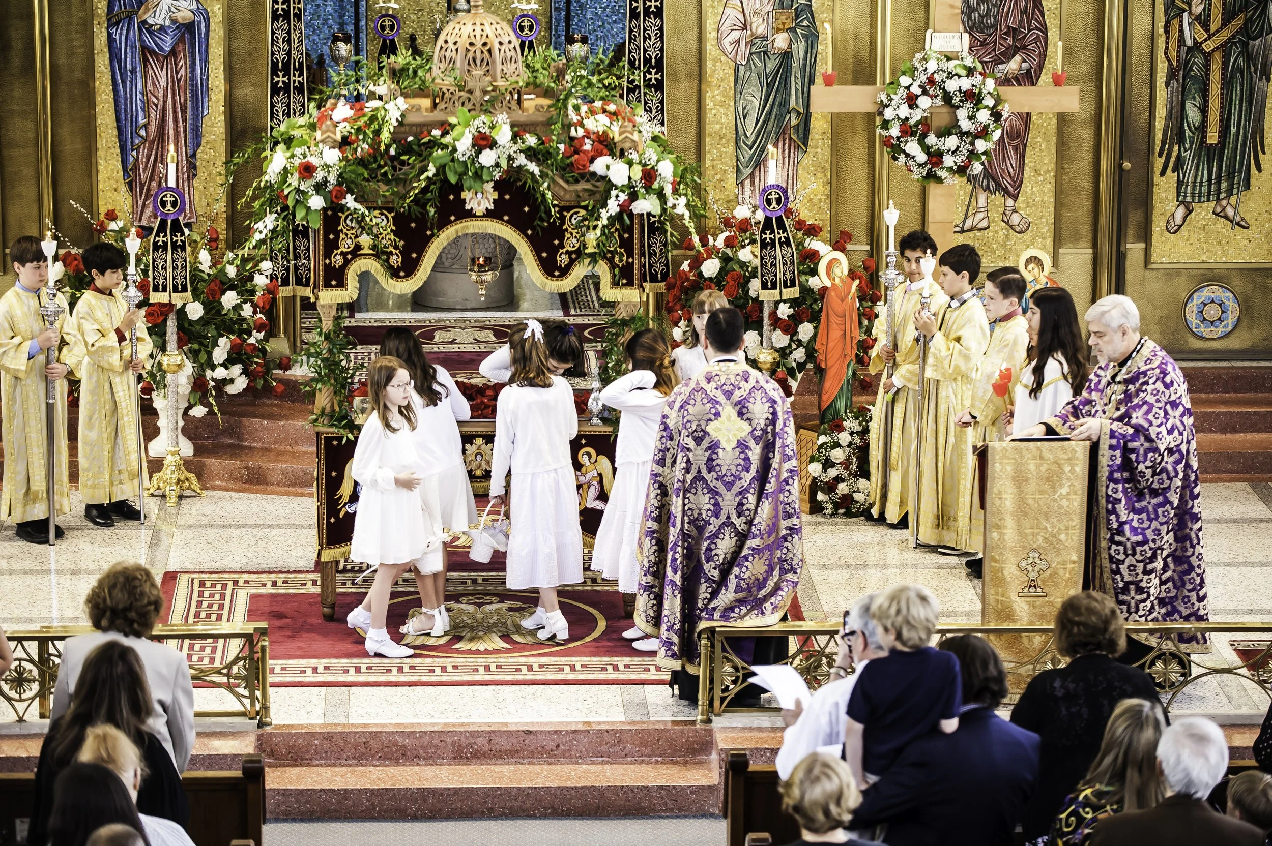 20220422Lamentations-Epitaphios Service-173.JPG