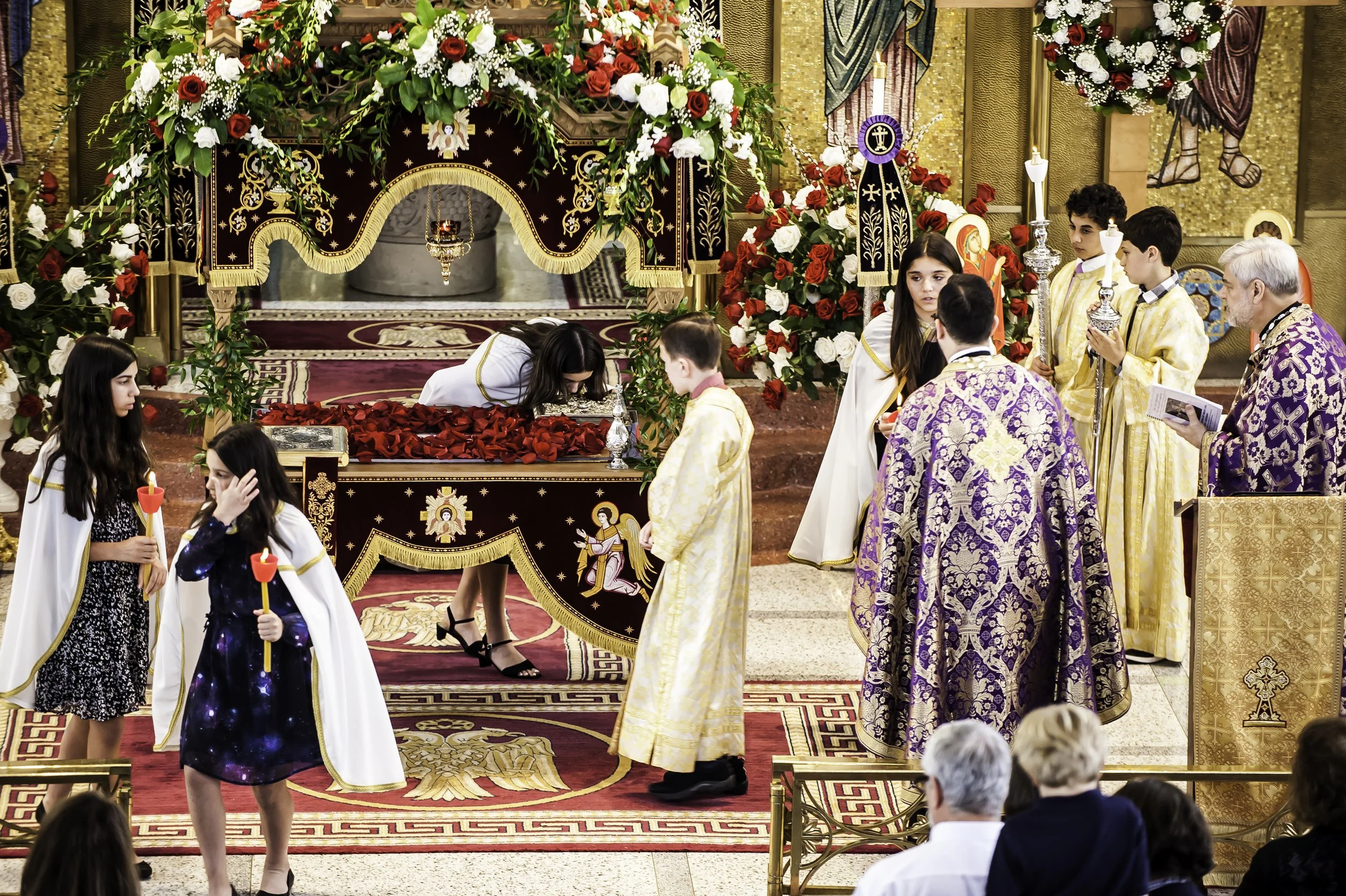 20220422Lamentations-Epitaphios Service-181.JPG