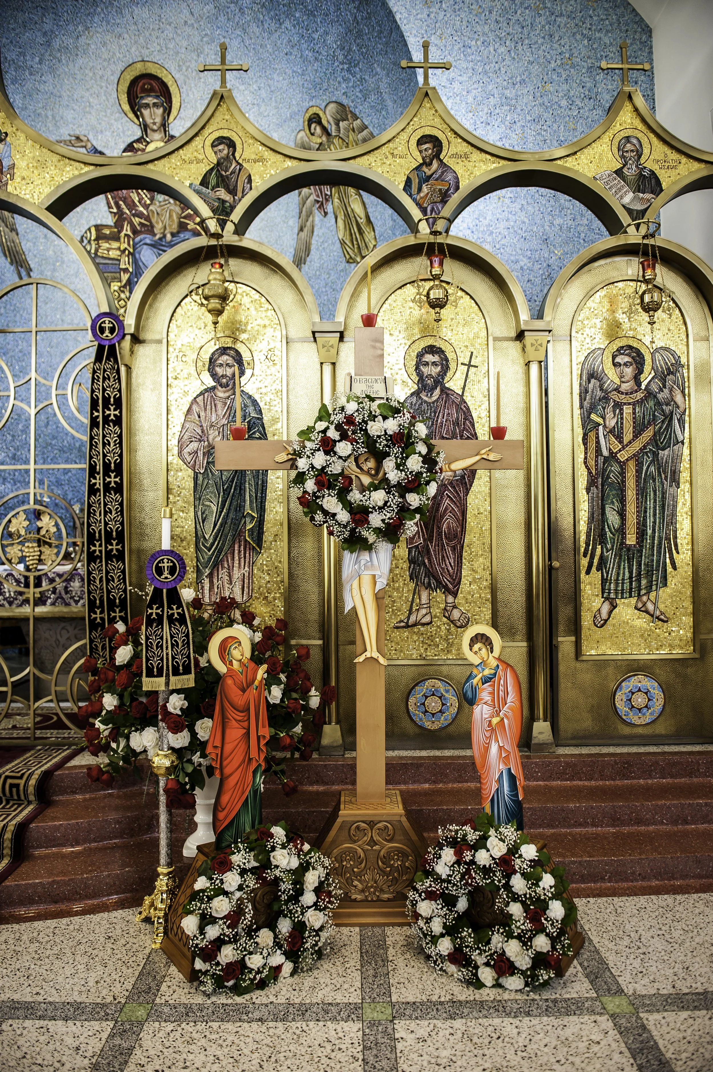 20220422Lamentations-Epitaphios Service-402.JPG