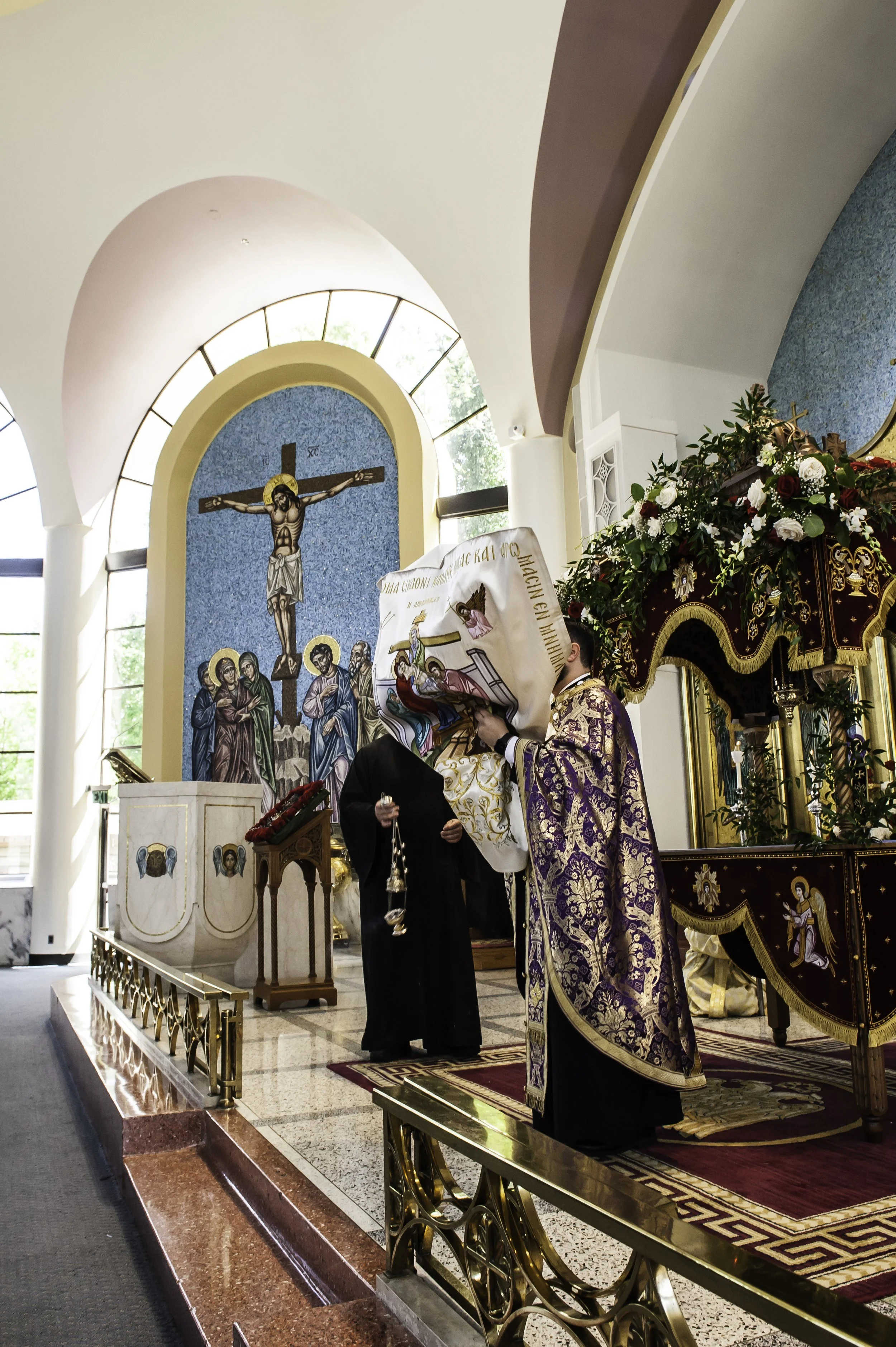 20220422Lamentations-Epitaphios Service-448.JPG