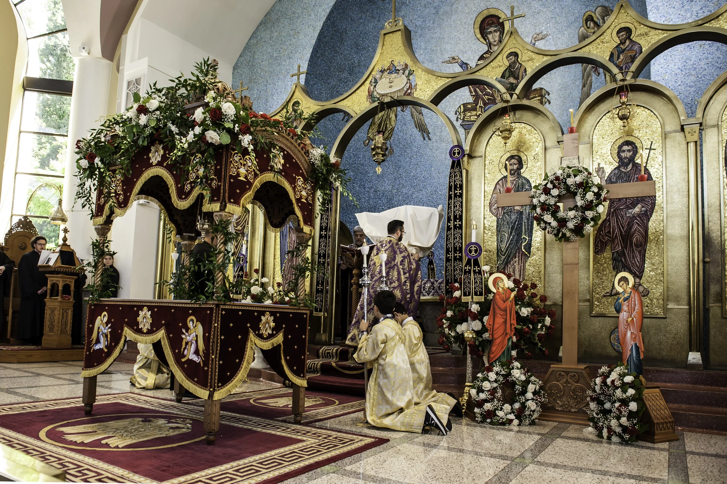 20220422Lamentations-Epitaphios Service-450.JPG