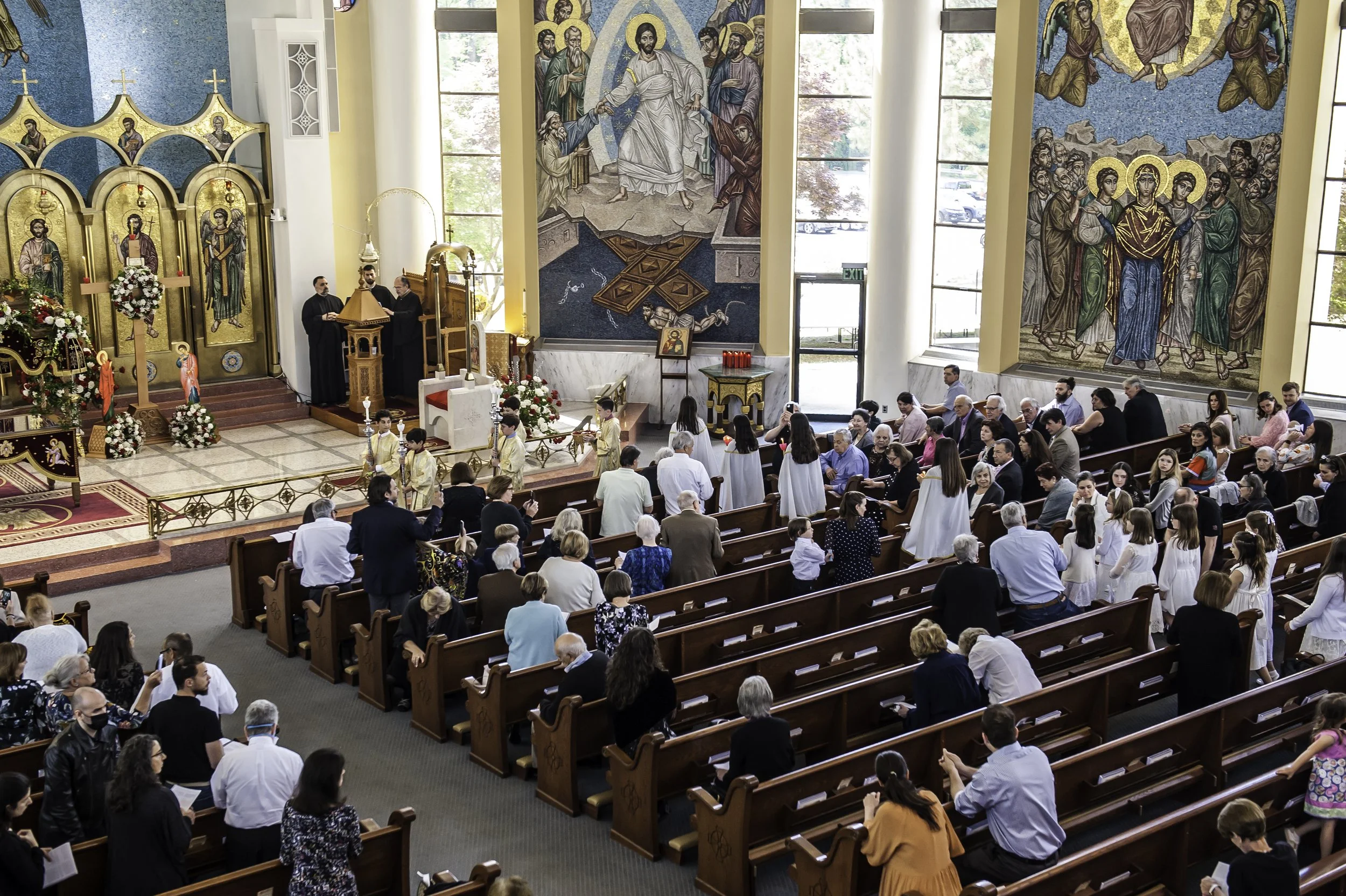 20220422Lamentations-Epitaphios Service-454.JPG