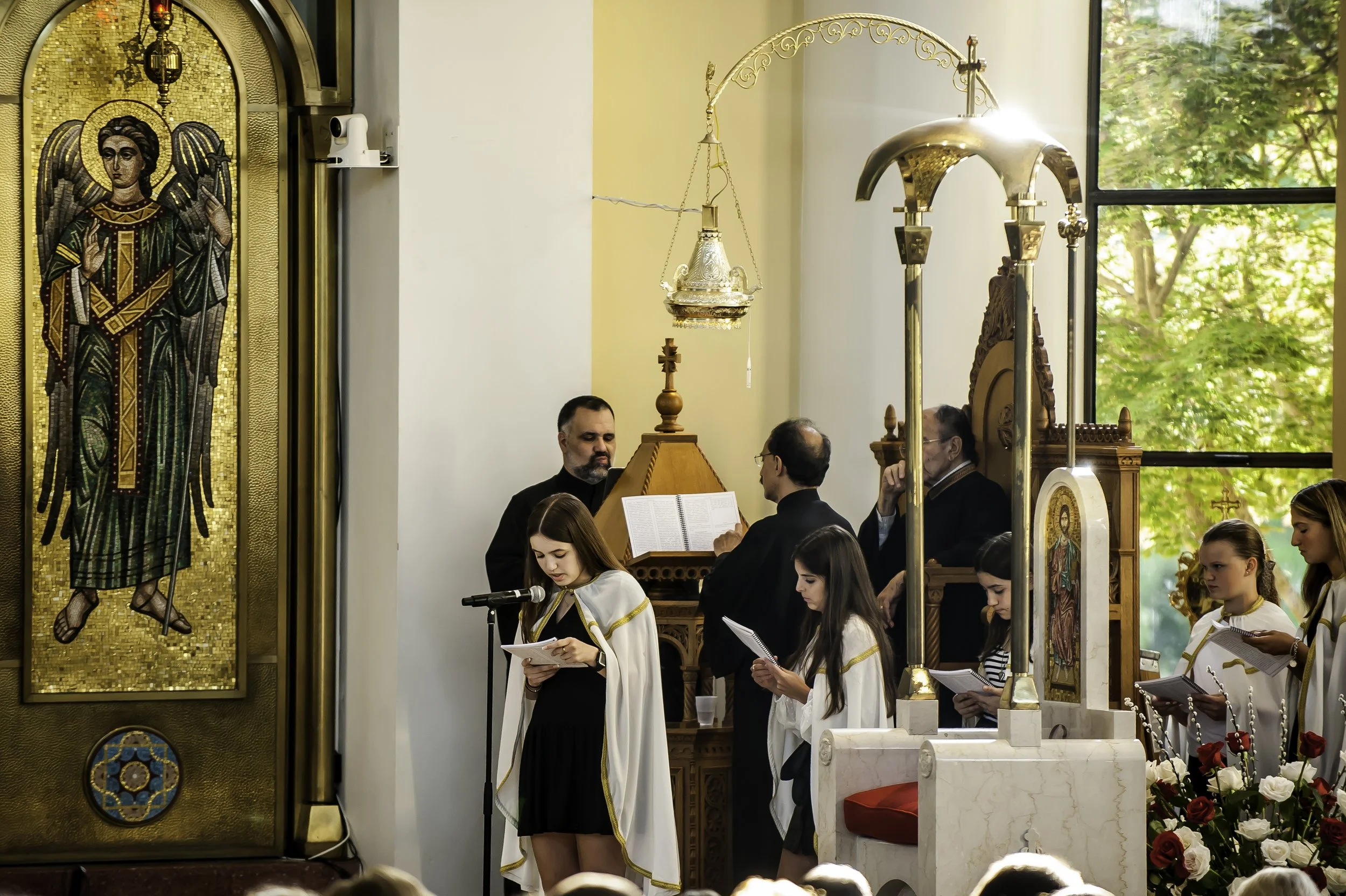 20220422Lamentations-Epitaphios Service-234.JPG