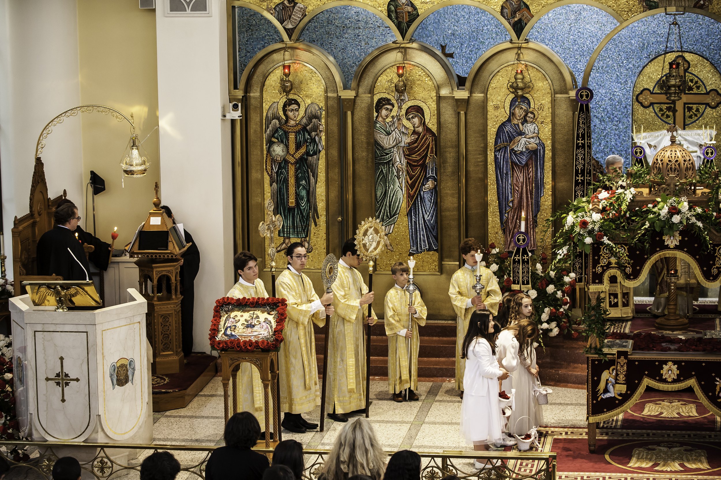 20220422Lamentations-Epitaphios Service-288.JPG