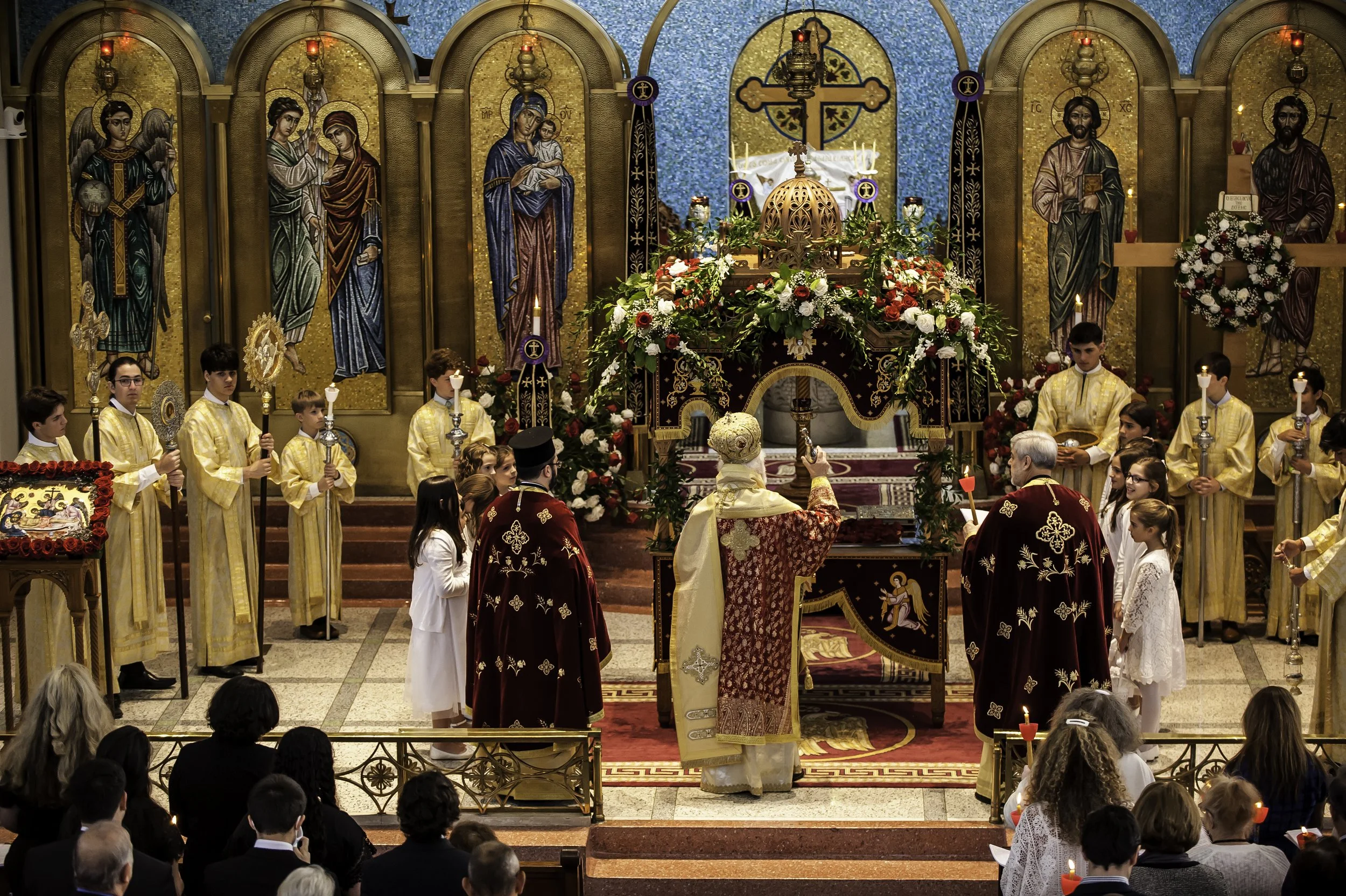 20220422Lamentations-Epitaphios Service-289.JPG