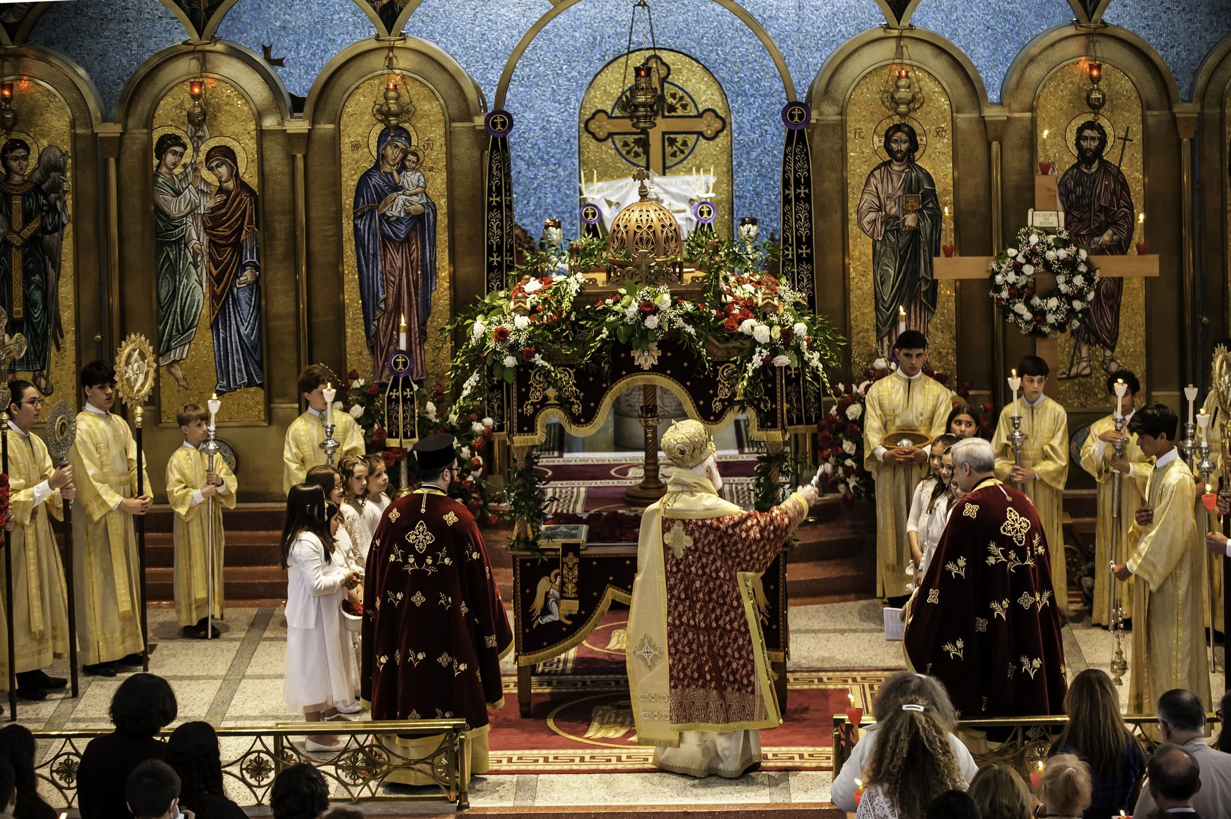 20220422Lamentations-Epitaphios Service-290.JPG