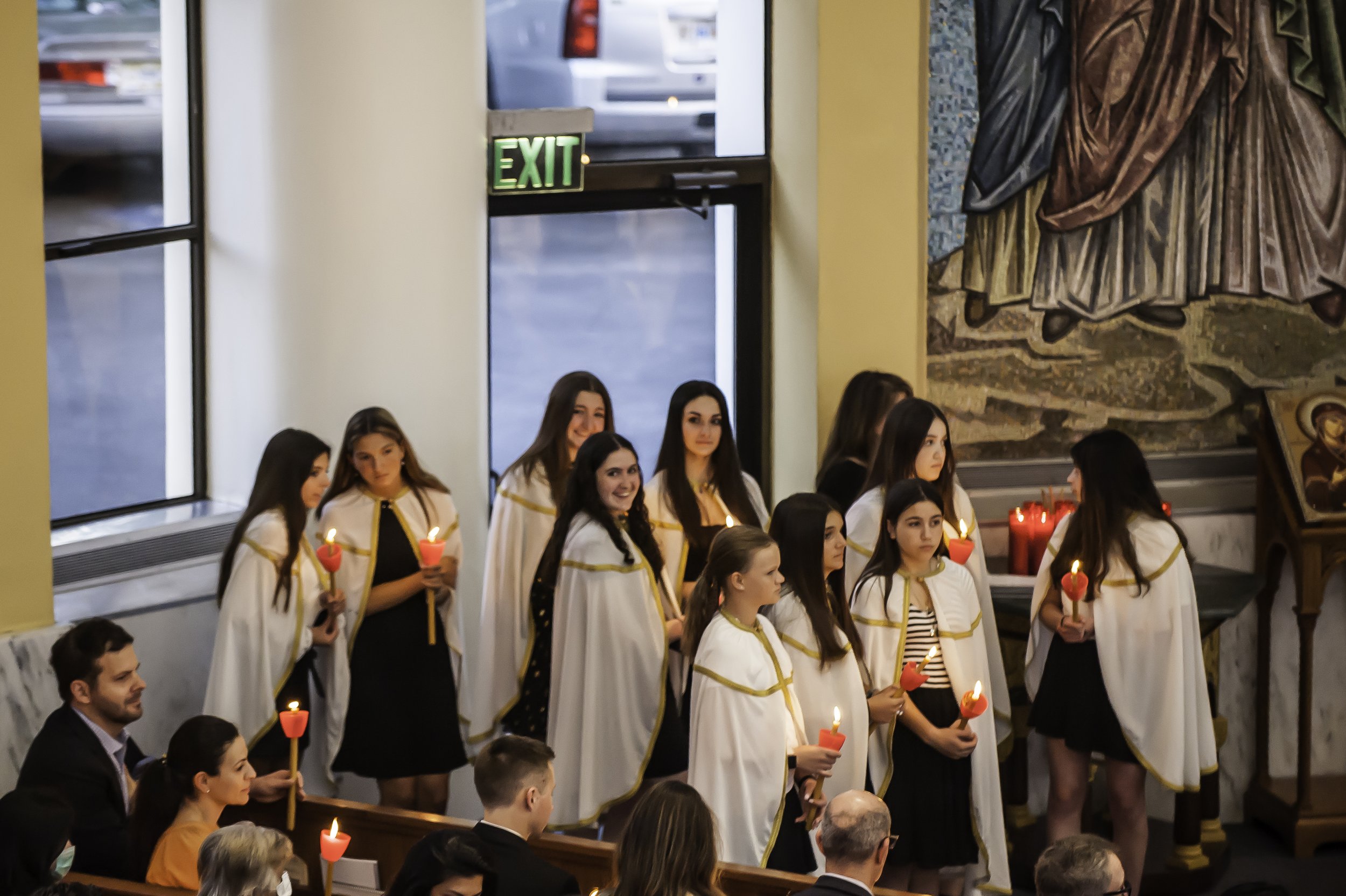 20220422Lamentations-Epitaphios Service-311.JPG