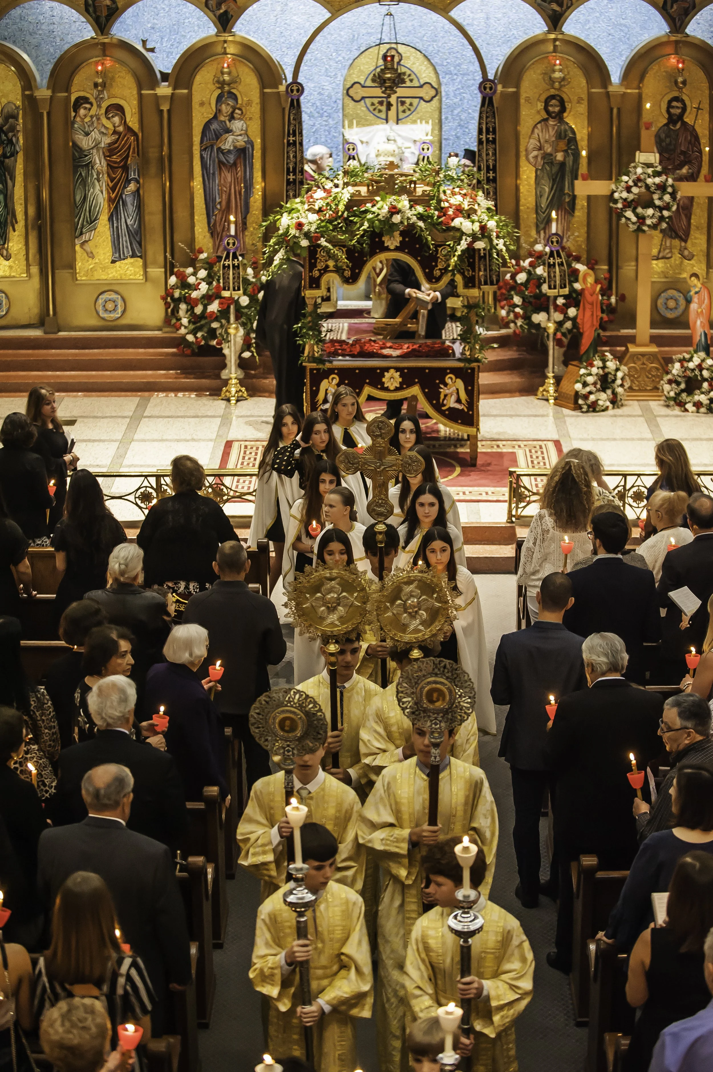 20220422Lamentations-Epitaphios Service-329.JPG