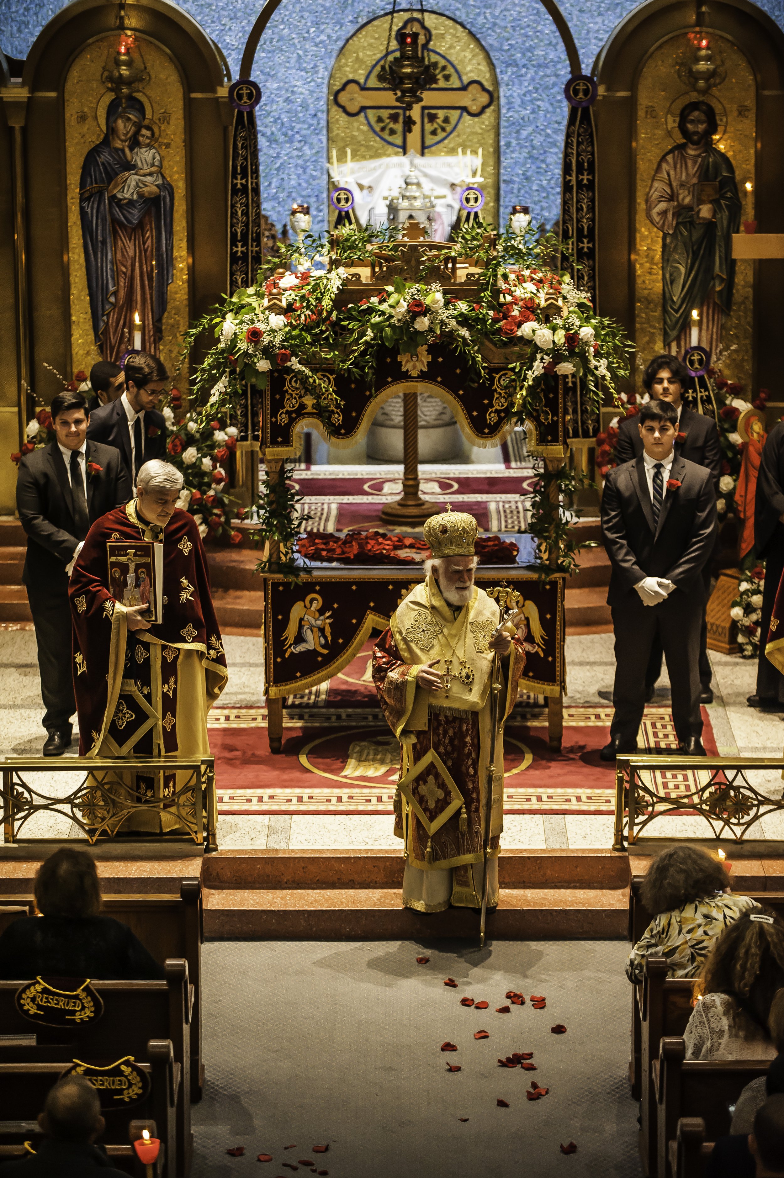 20220422Lamentations-Epitaphios Service-339.JPG