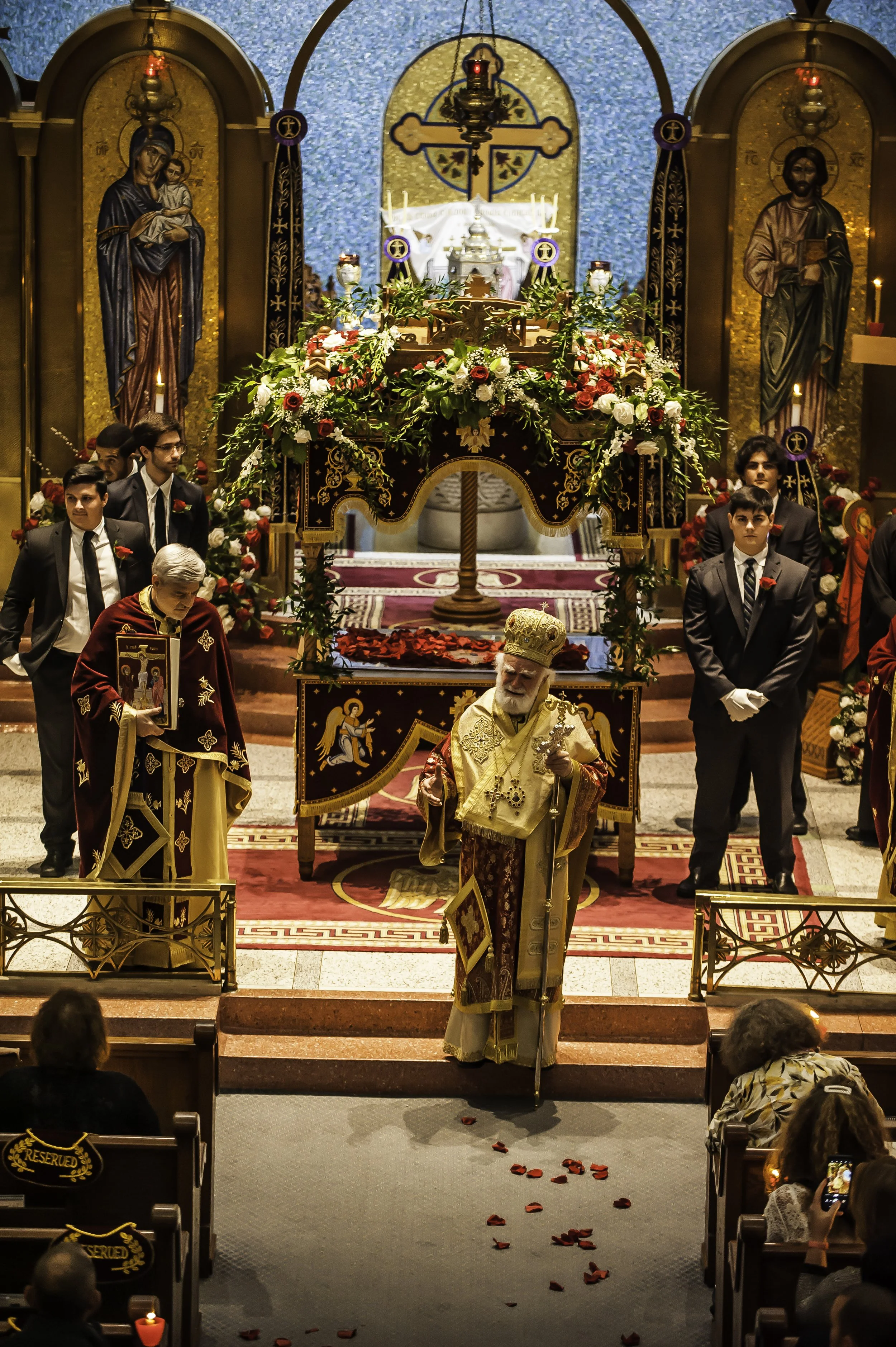 20220422Lamentations-Epitaphios Service-341.JPG