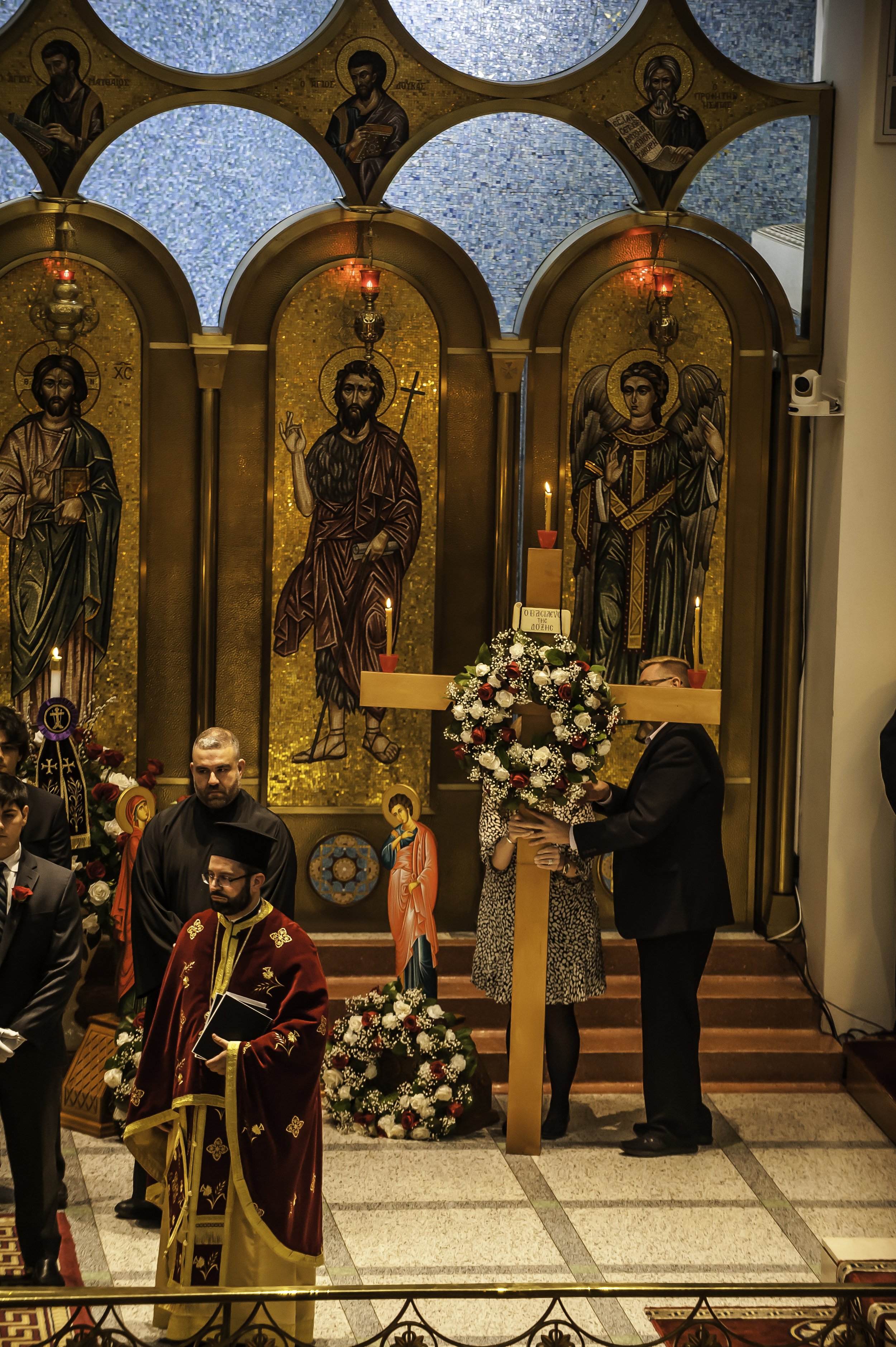 20220422Lamentations-Epitaphios Service-343.JPG