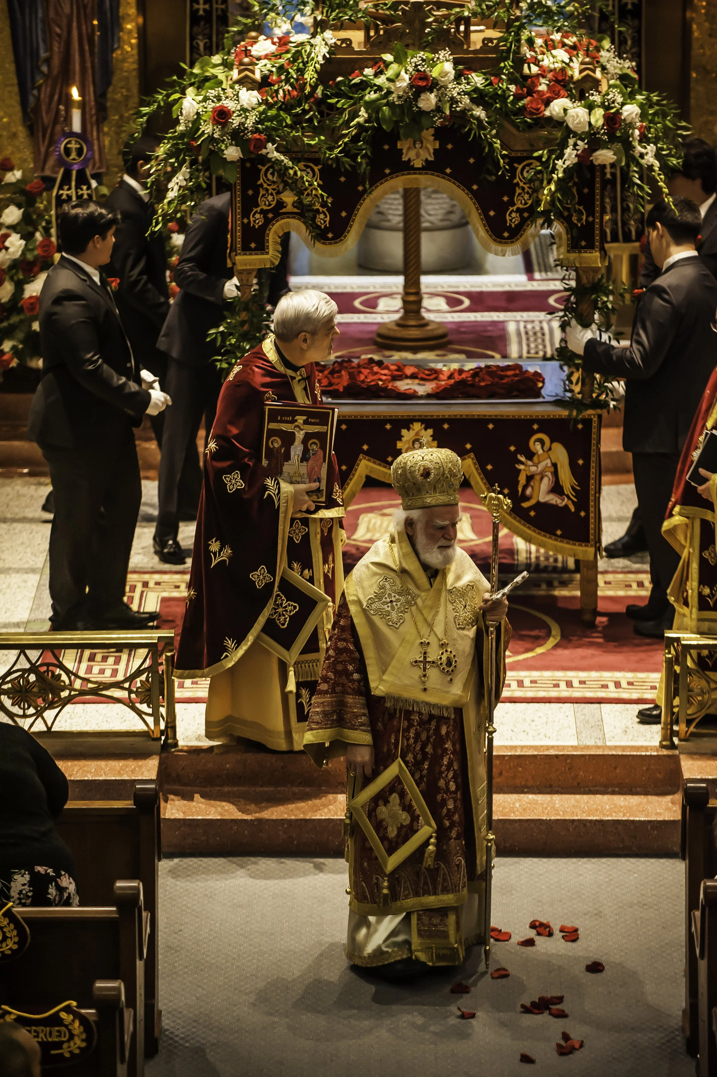 20220422Lamentations-Epitaphios Service-344.JPG