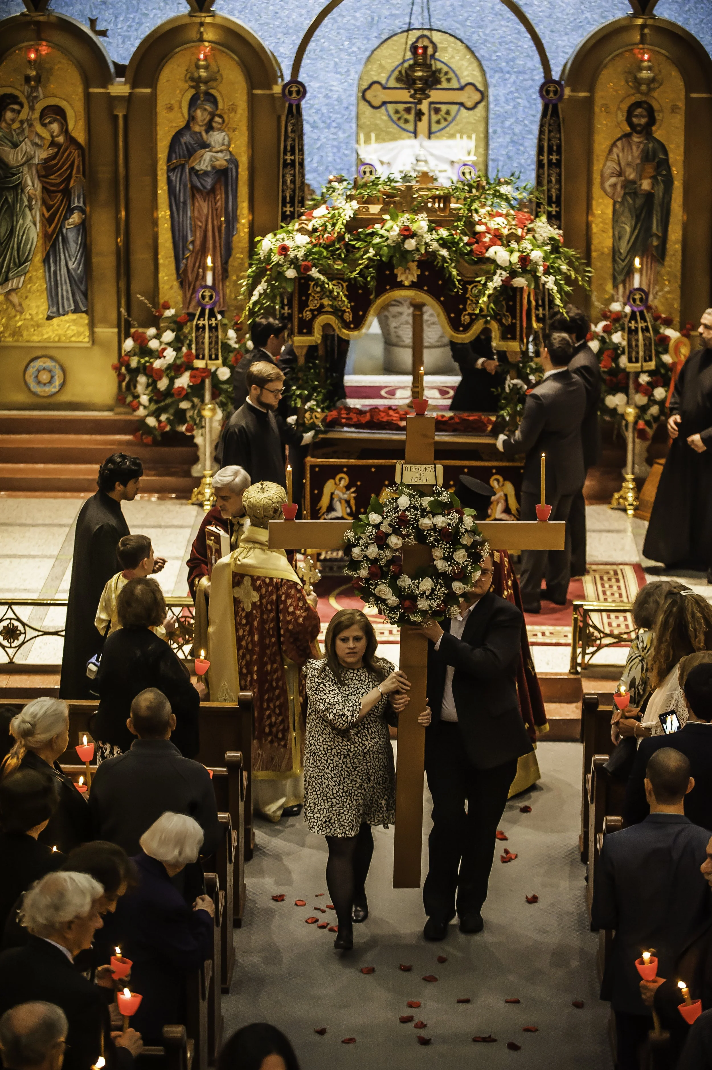 20220422Lamentations-Epitaphios Service-346.JPG