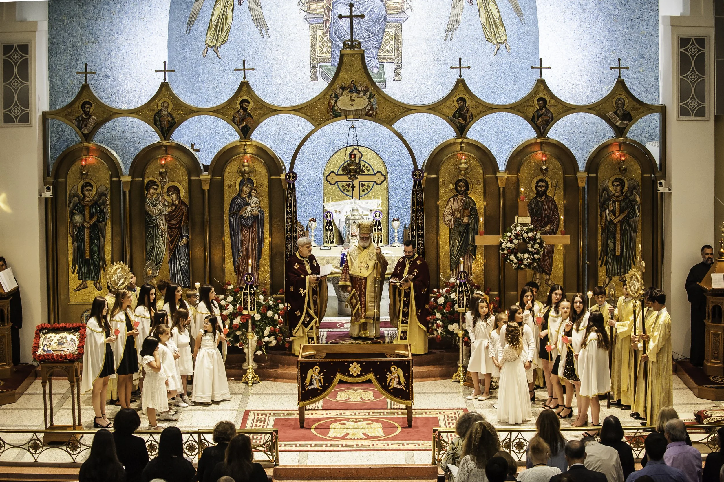 20220422Lamentations-Epitaphios Service-366.JPG