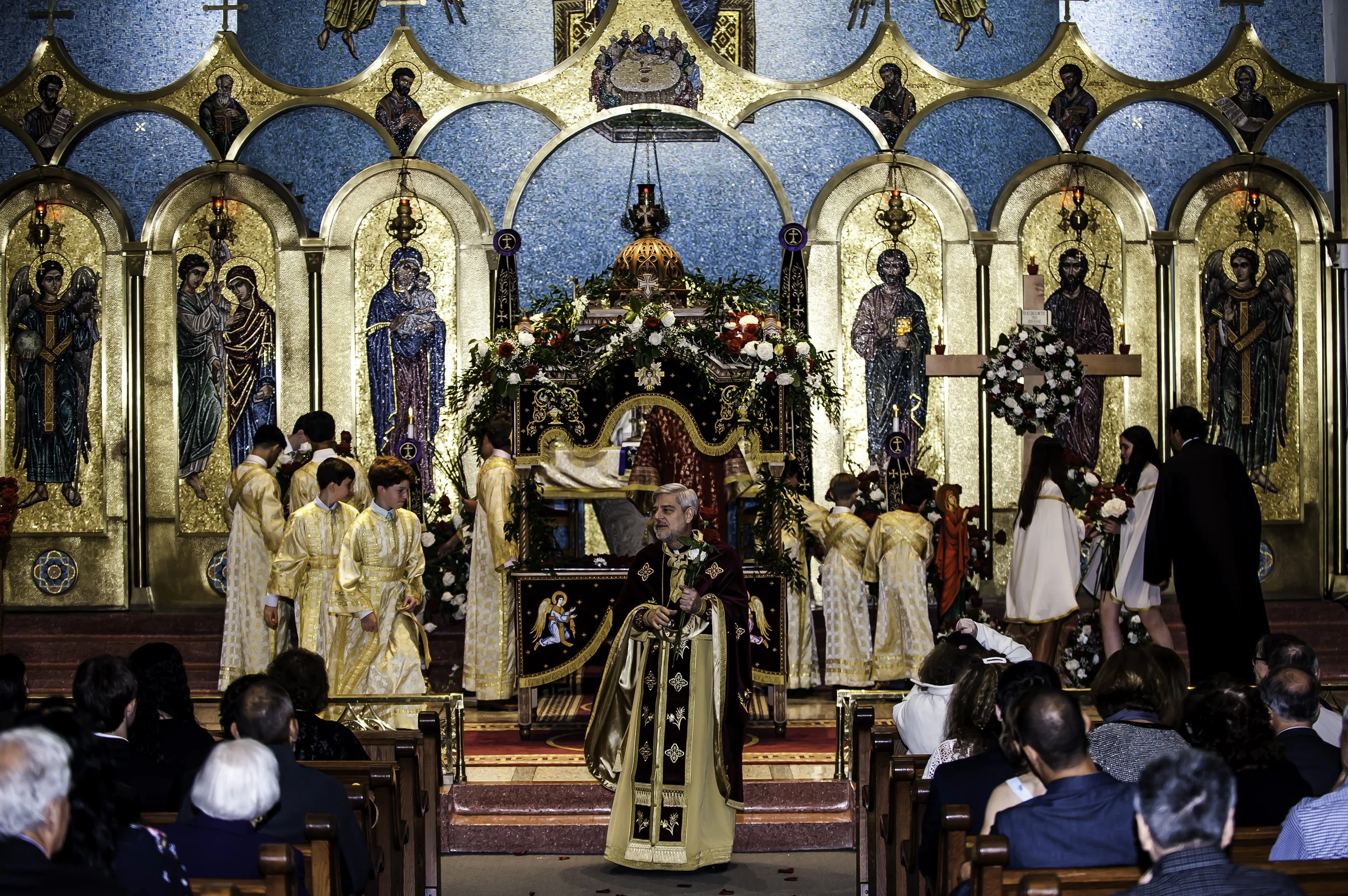 20220422Lamentations-Epitaphios Service-392.JPG