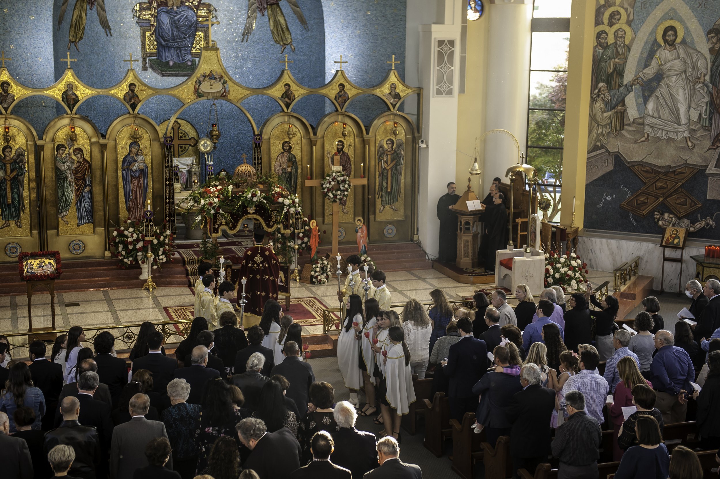 20220422Lamentations-Epitaphios Service-485.JPG