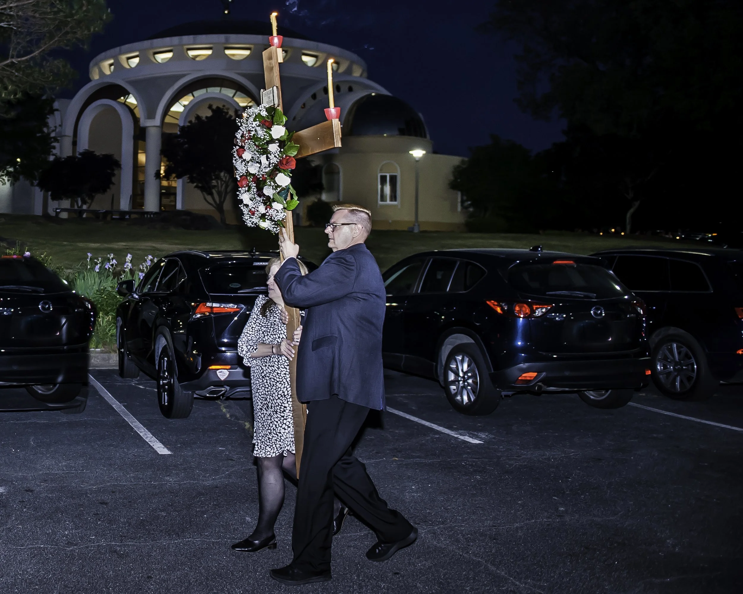 20220422Lamentations-Epitaphios Service-589.JPG