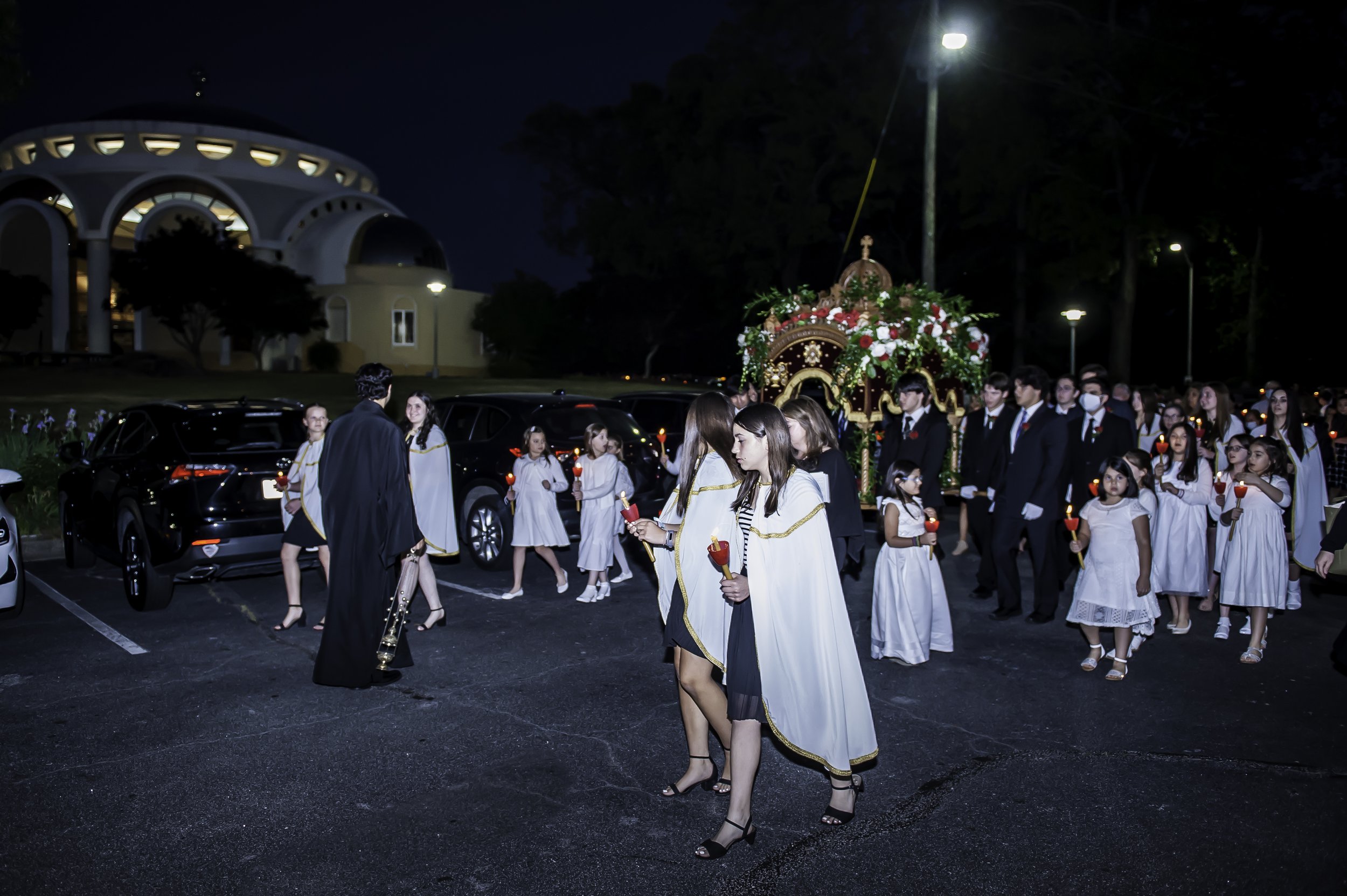 20220422Lamentations-Epitaphios Service-597.JPG