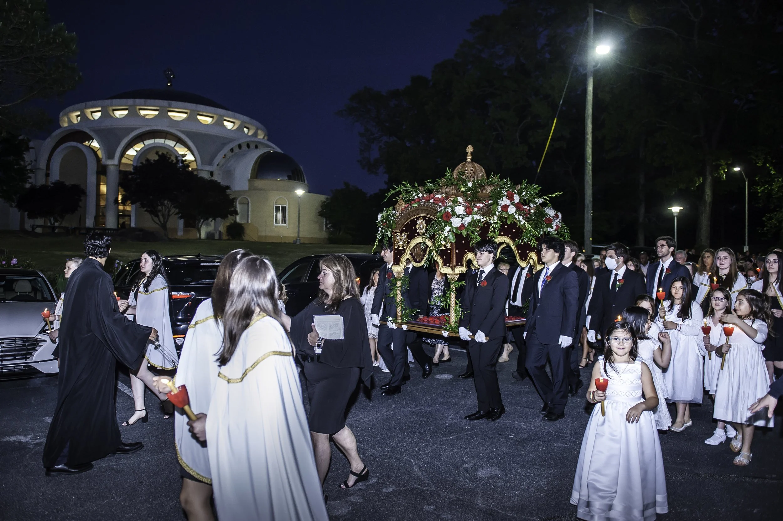 20220422Lamentations-Epitaphios Service-598.JPG