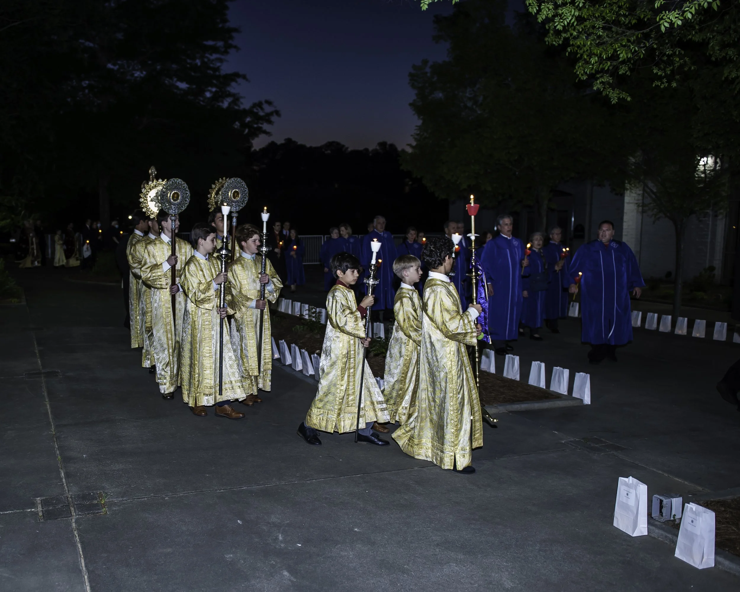 20220422Lamentations-Epitaphios Service-602.JPG
