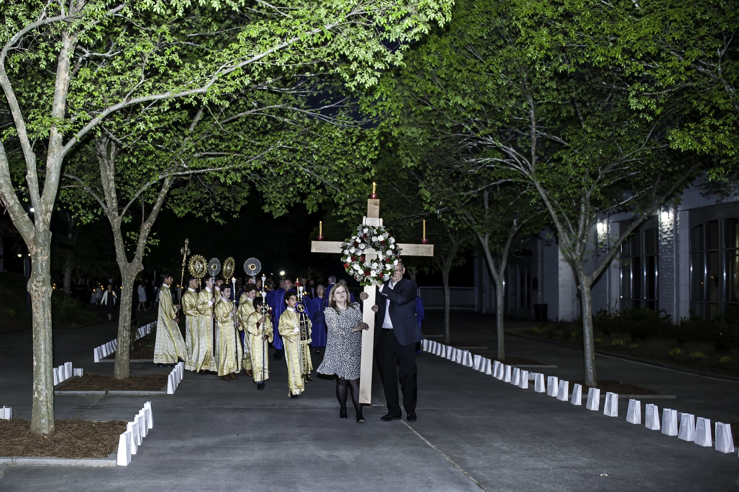 20220422Lamentations-Epitaphios Service-603.JPG