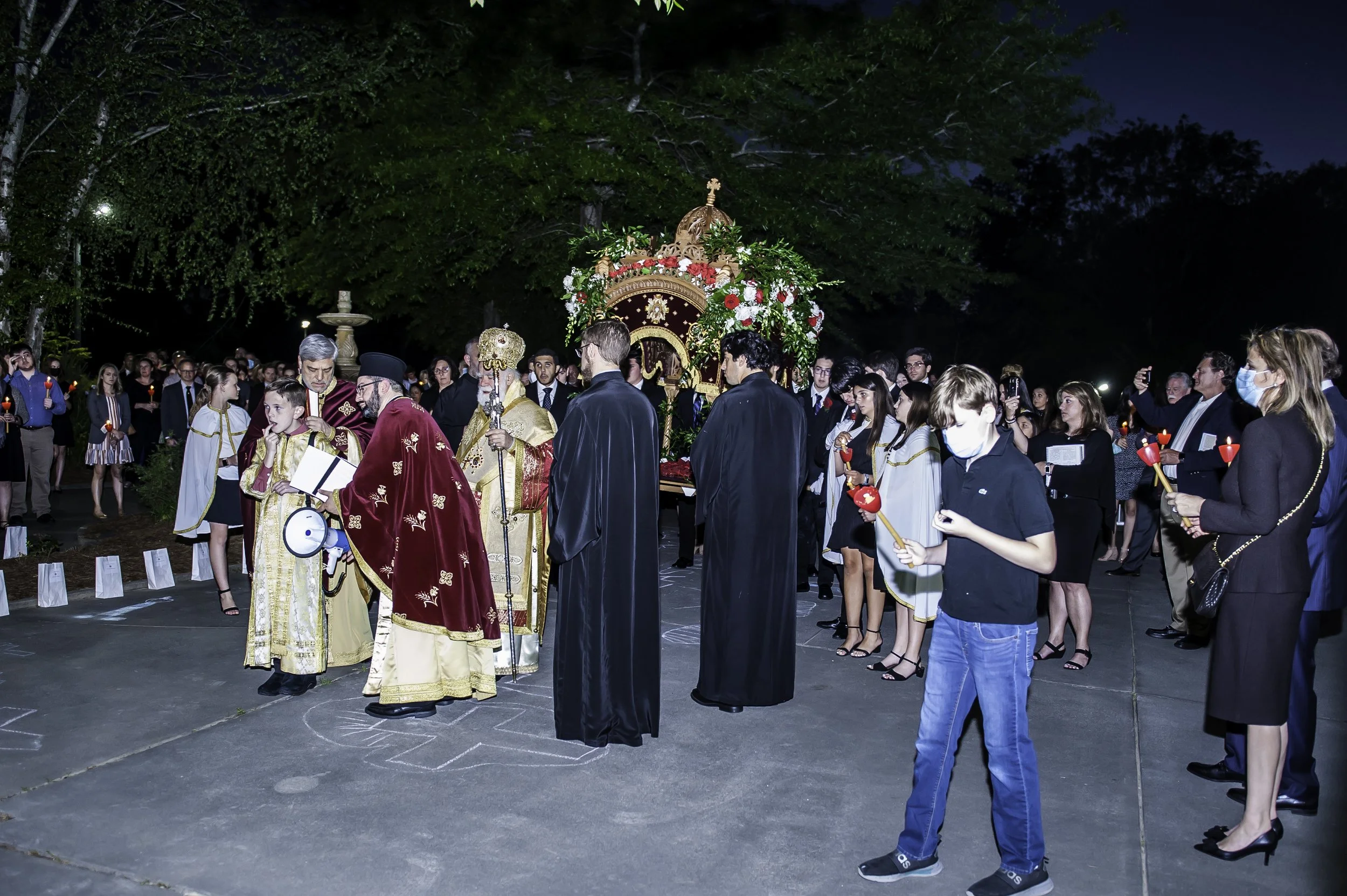20220422Lamentations-Epitaphios Service-609.JPG