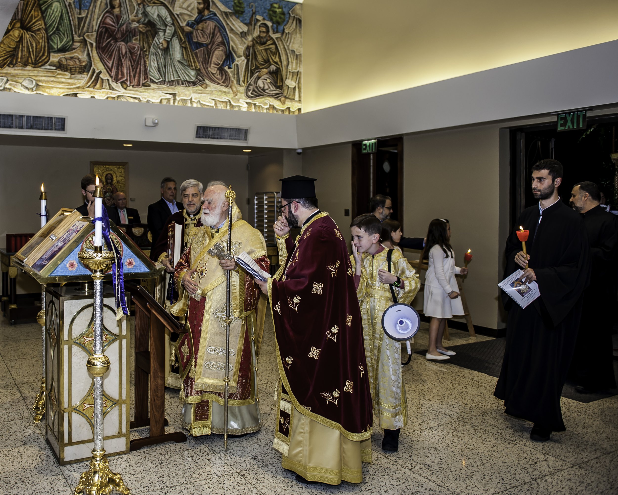 20220422Lamentations-Epitaphios Service-633.JPG