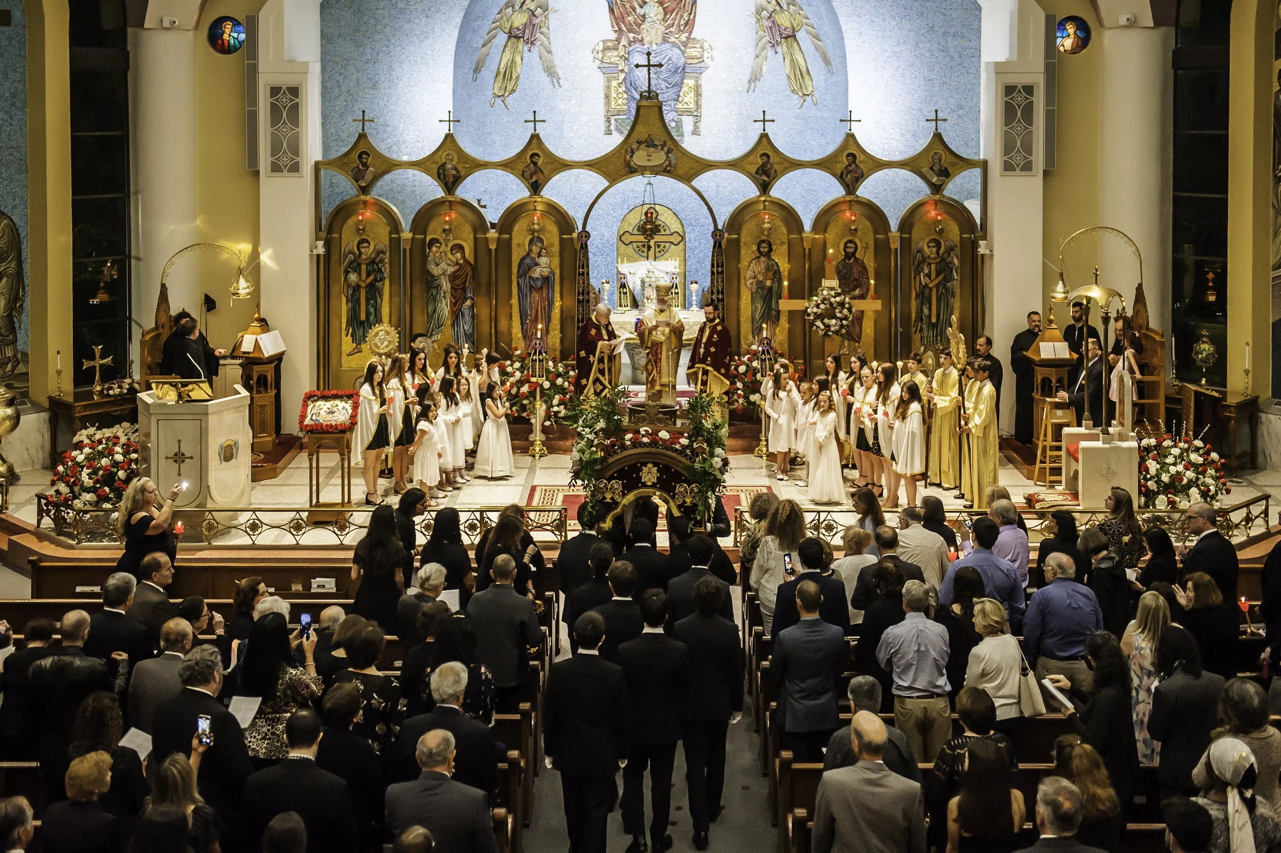 20220422Lamentations-Epitaphios Service-645.JPG