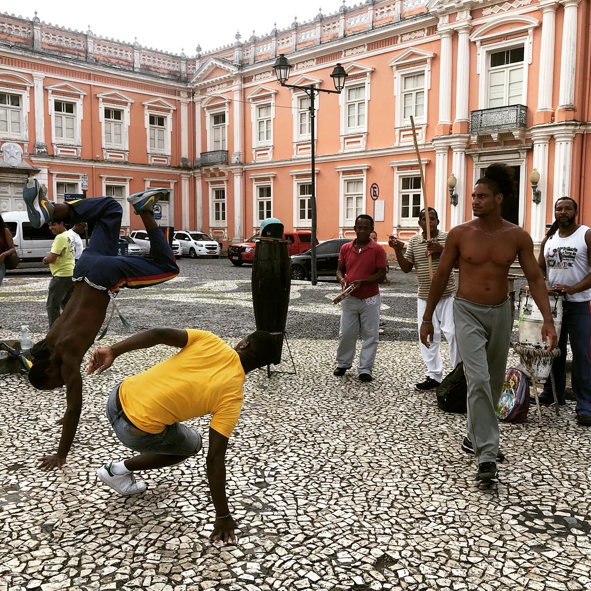  Kyle Larry ‘21 in the roda de capoeira (Perla Figuereo ‘21) 