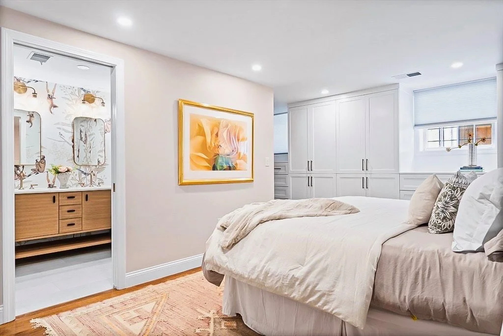 Primary suite 2.jpg