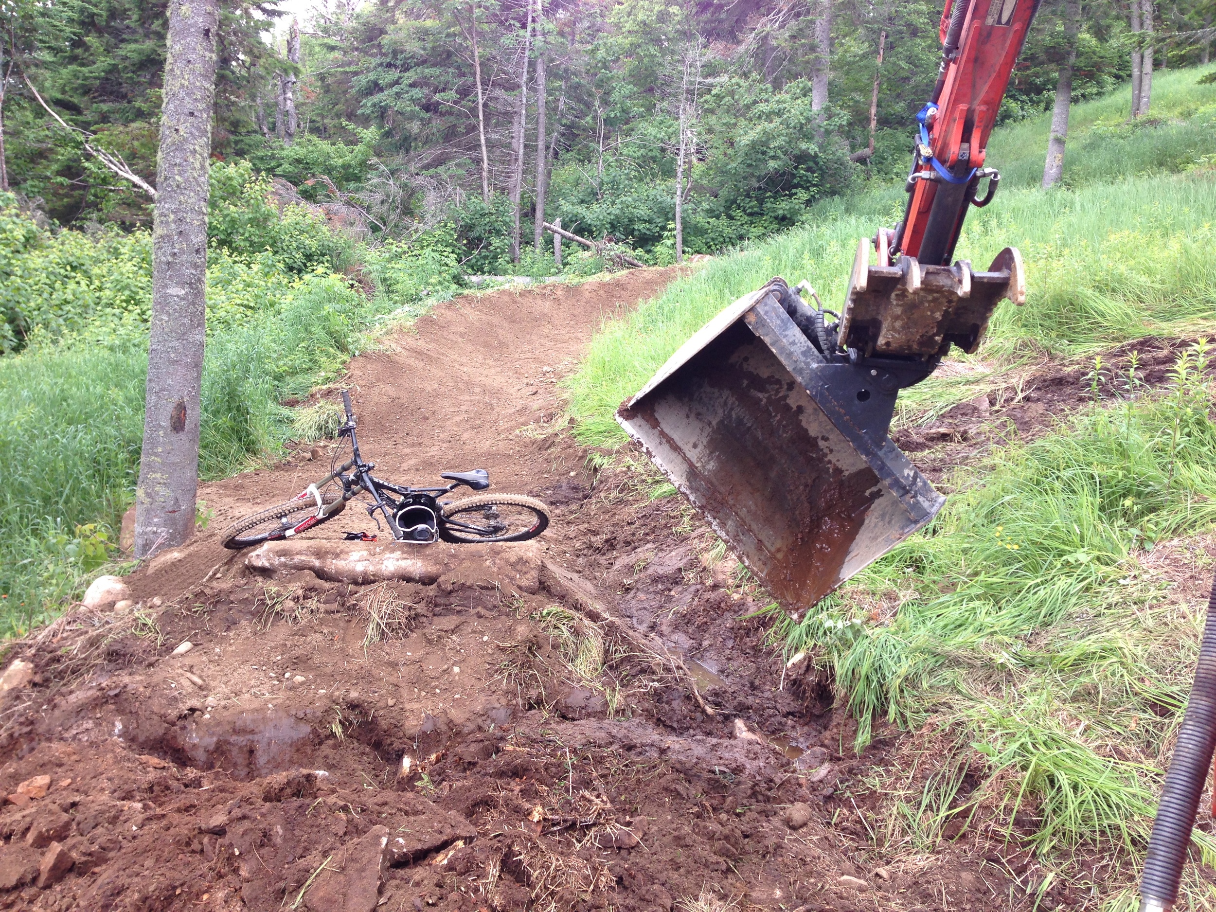 excavation_trep_piste_velo_11.JPG