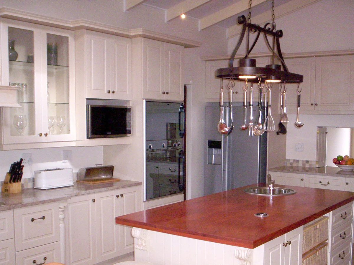 Kitchen4.jpg