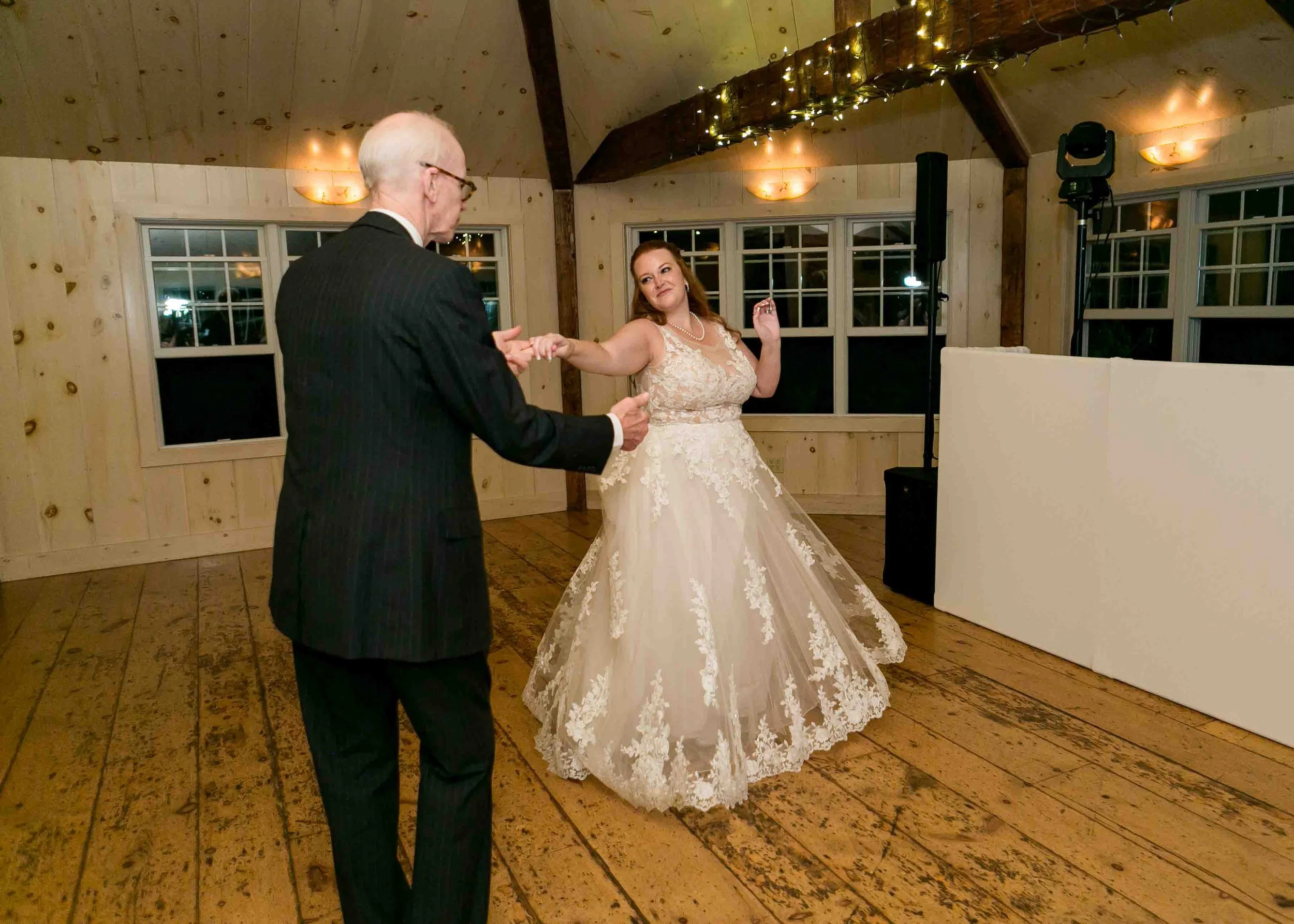 044_Deanna_Kizer_for_Nadra_Photography_1812_Farm_Maine_Wedding_BE9A1086.jpg
