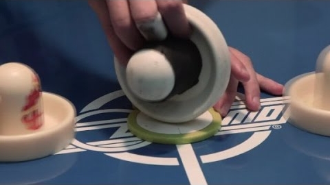 The world's youngest air hockey champion