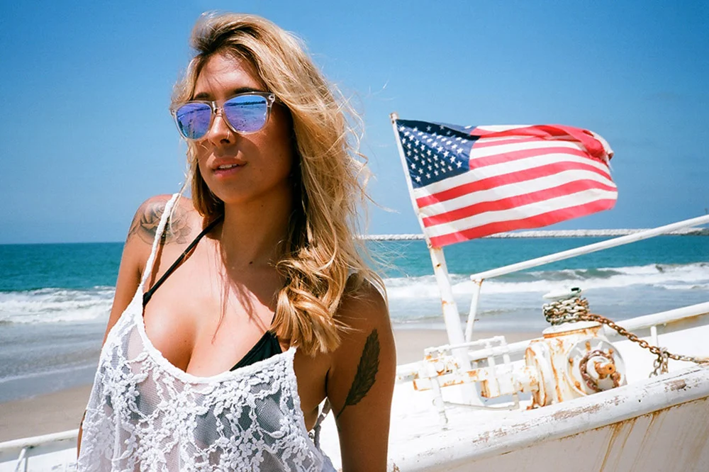 amn-girl-stephflag2.jpg