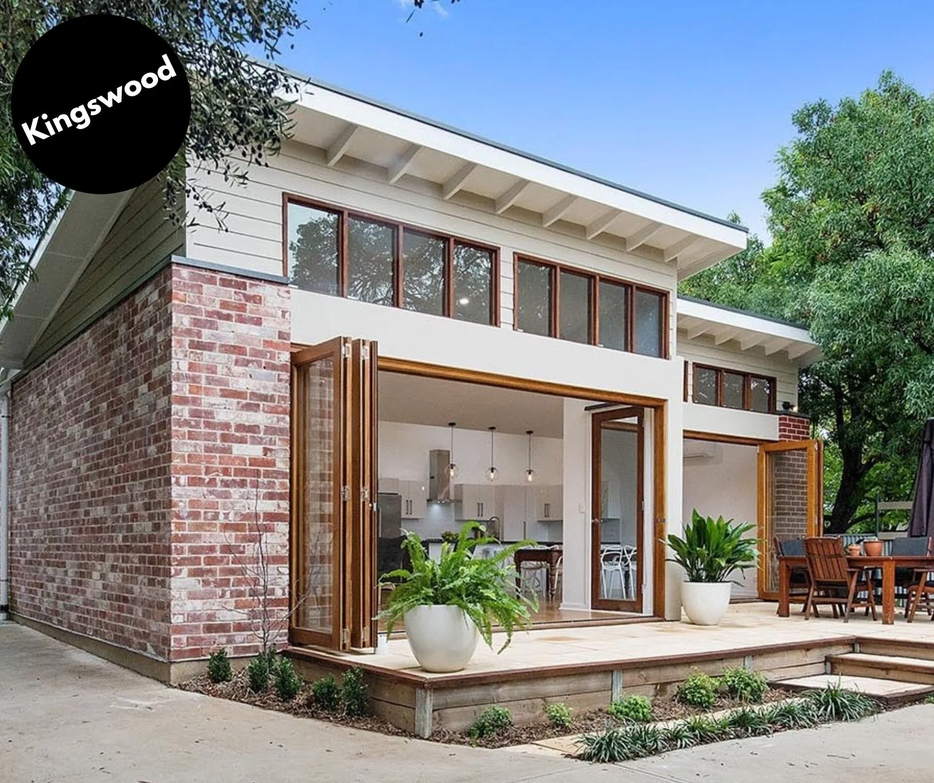 2 Truro Avenue, Kingswood